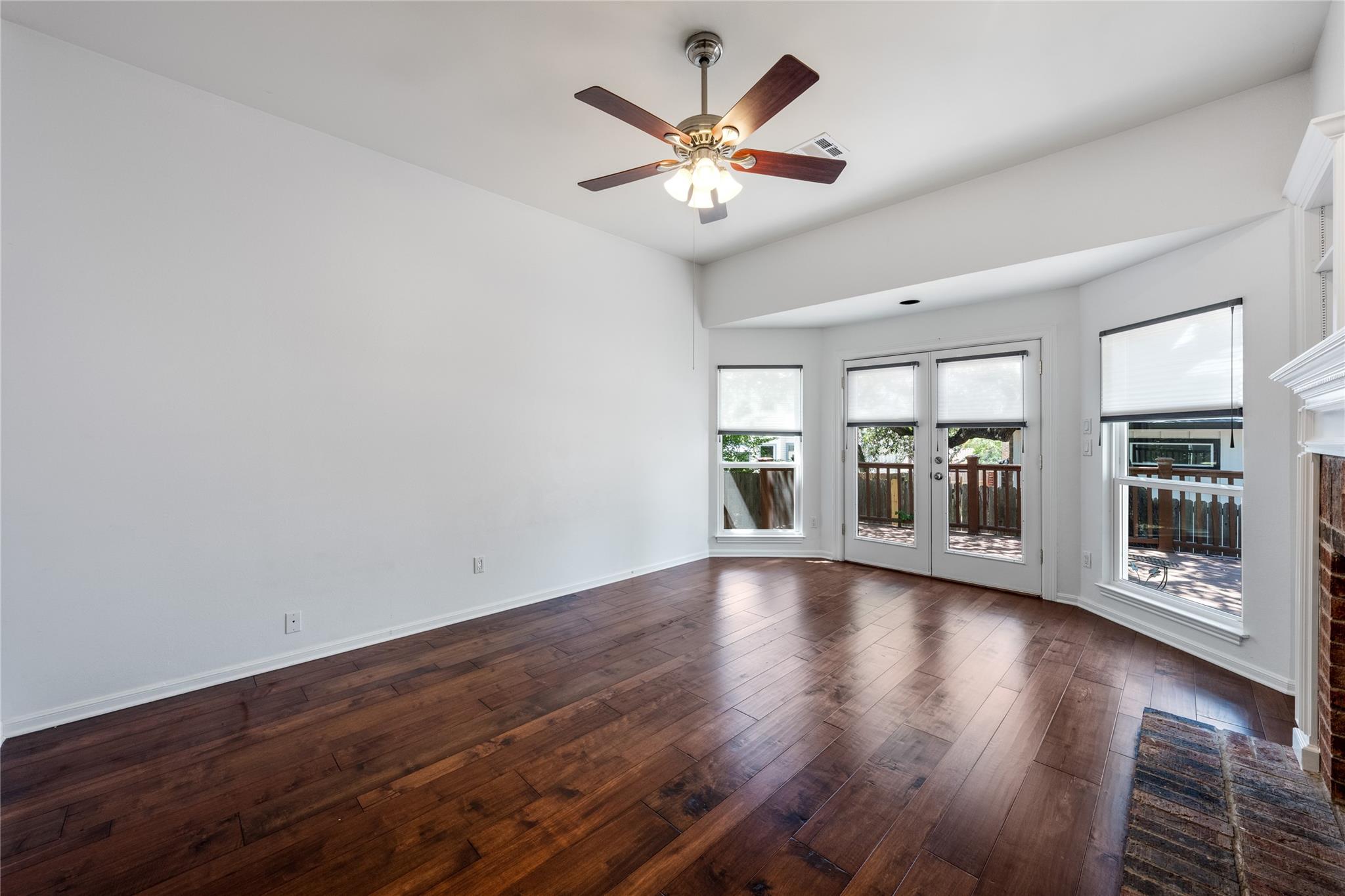 7203 Desert Rose Cv Property Photo 5