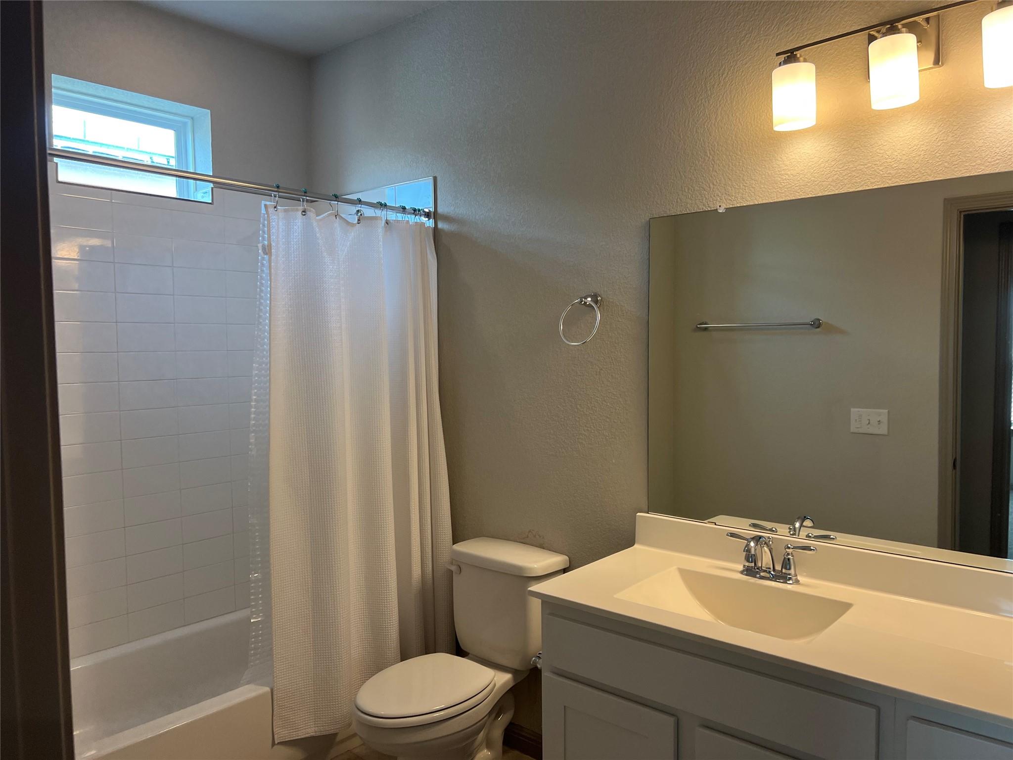 5709 Charles Merle Dr #b Property Photo 11