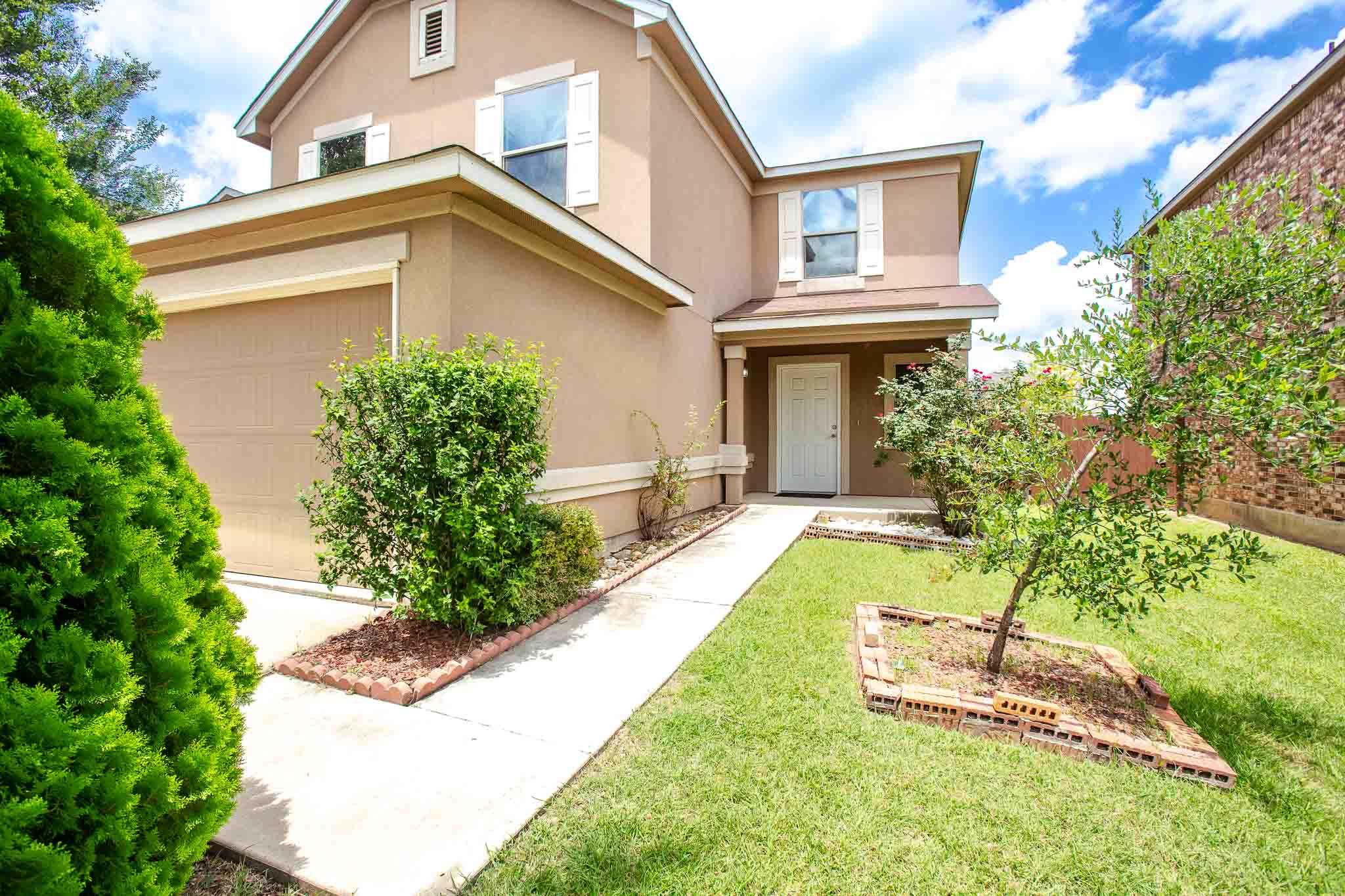 11012 Culzean Dr Property Photo 1