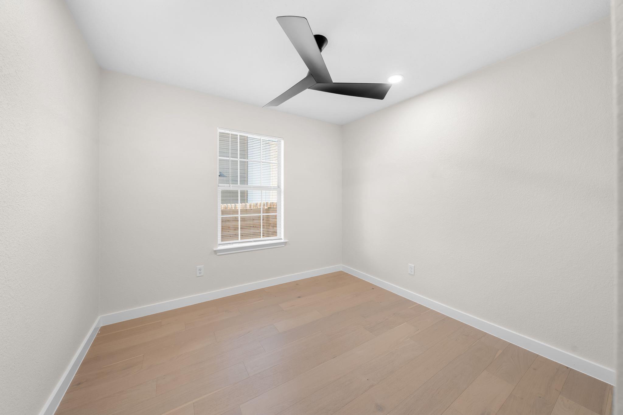 1180 Ridgeway Dr Property Photo 20