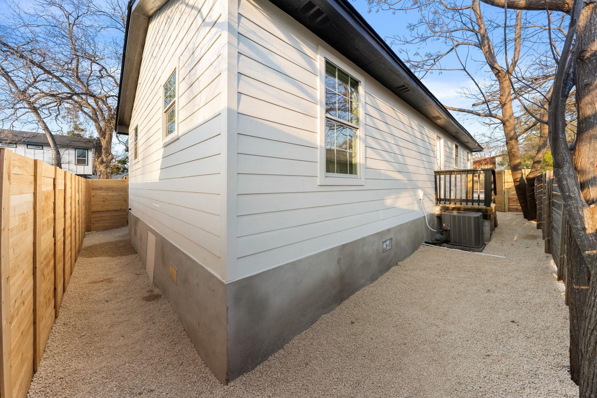 1180 Ridgeway Dr Property Photo 30