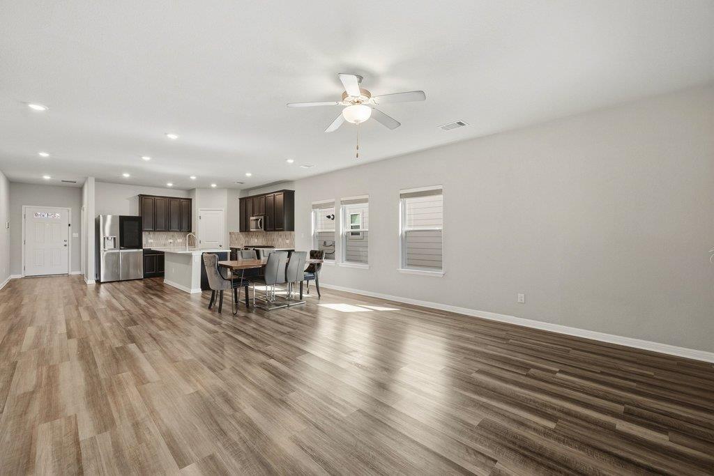 304 Grapefruit Rd Property Photo 10