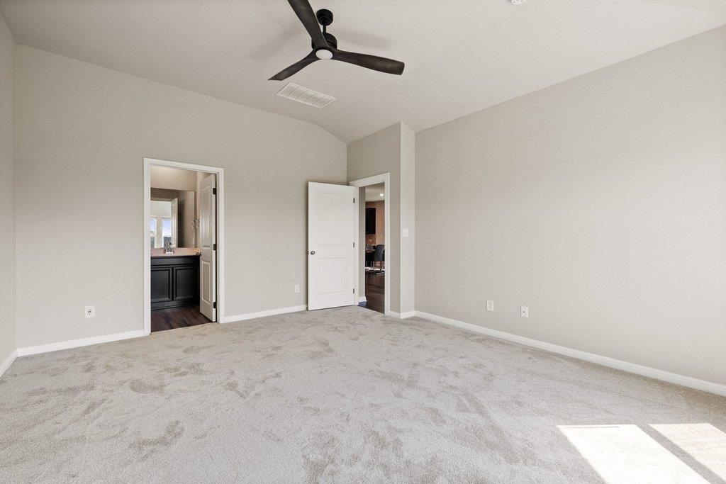 304 Grapefruit Rd Property Photo 13