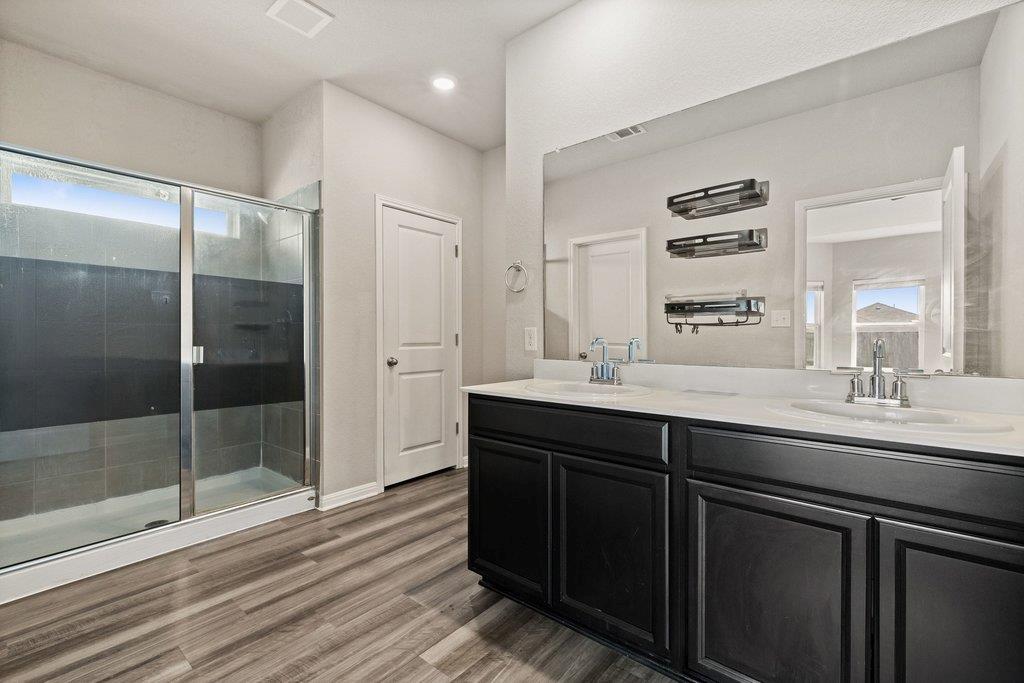 304 Grapefruit Rd Property Photo 14