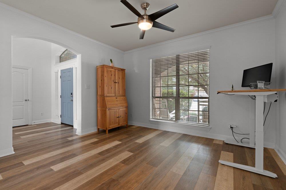 580 Clear Springs Holw Property Photo 18