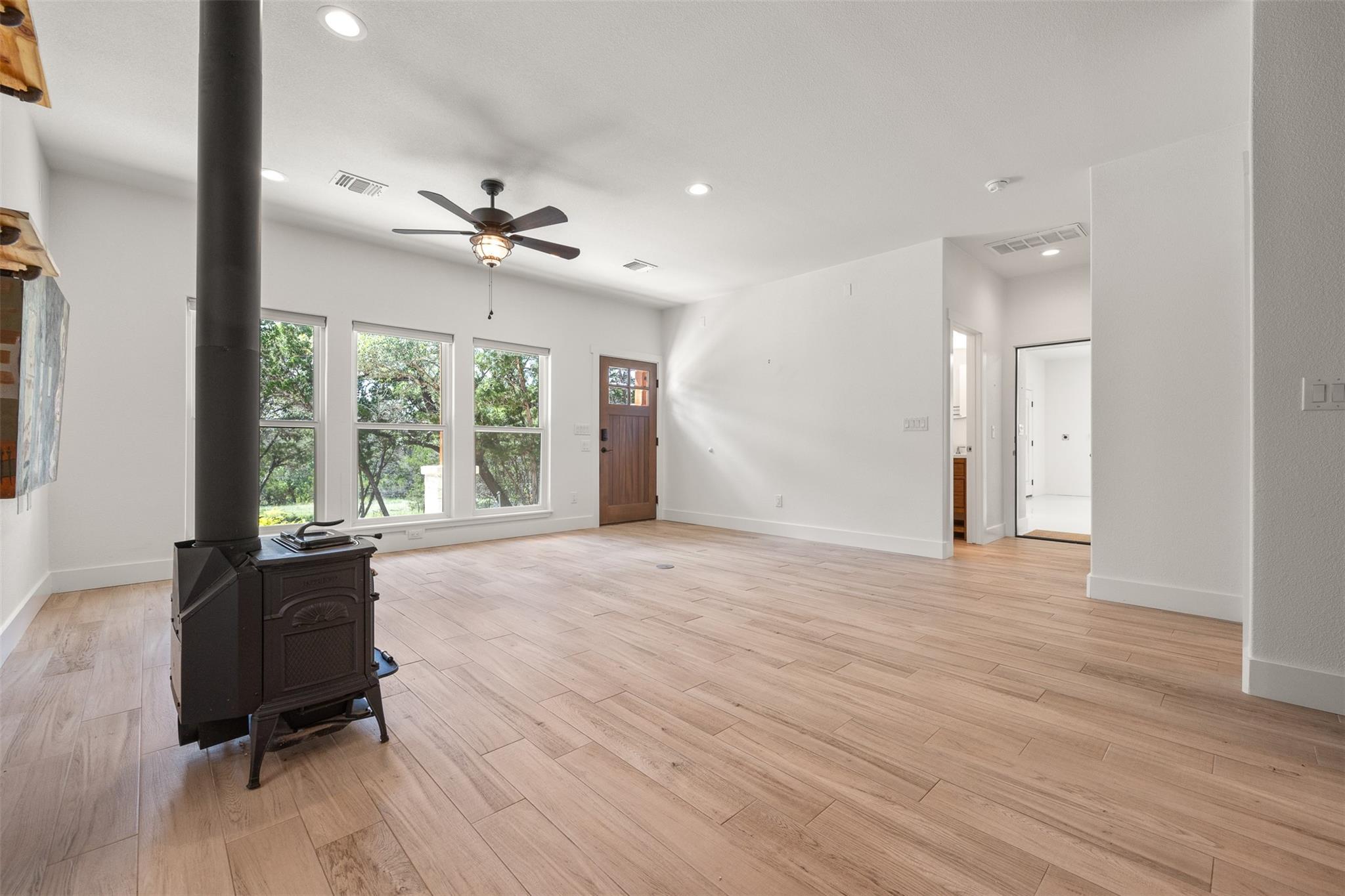 6028 Mustang Valley Trl Property Photo 4