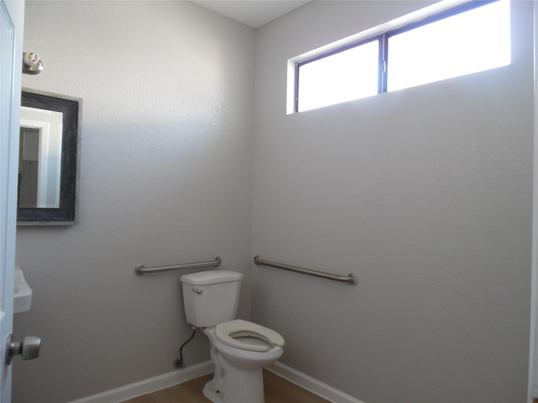1572666 Property Photo 7