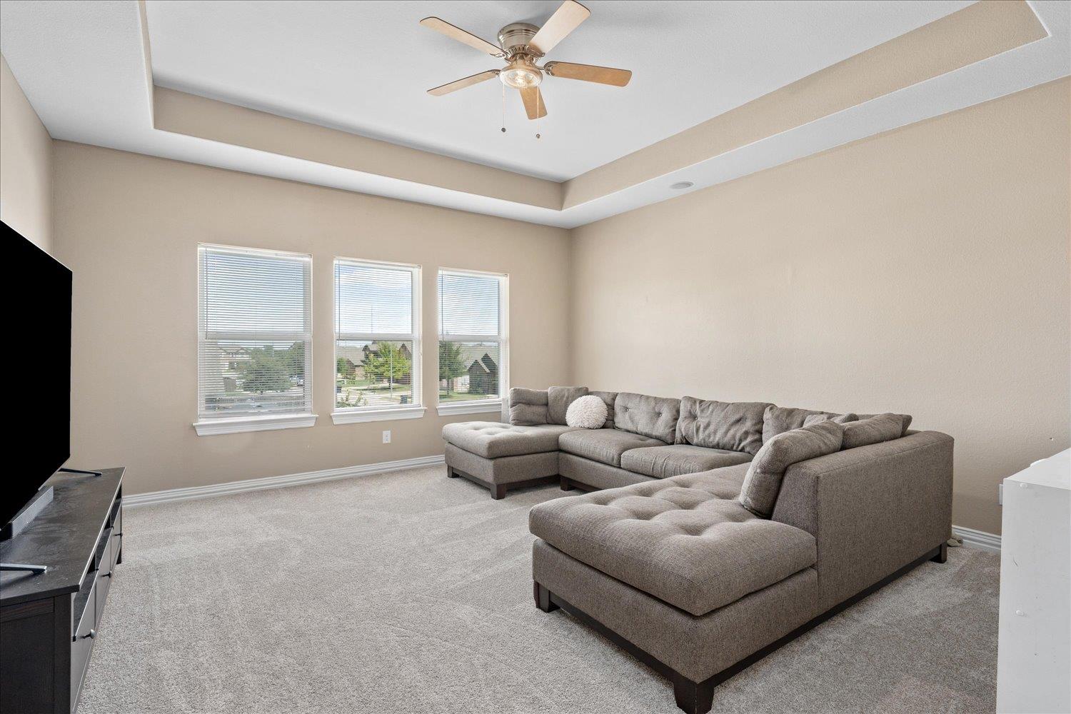 8093 Arezzo Dr Property Photo 22