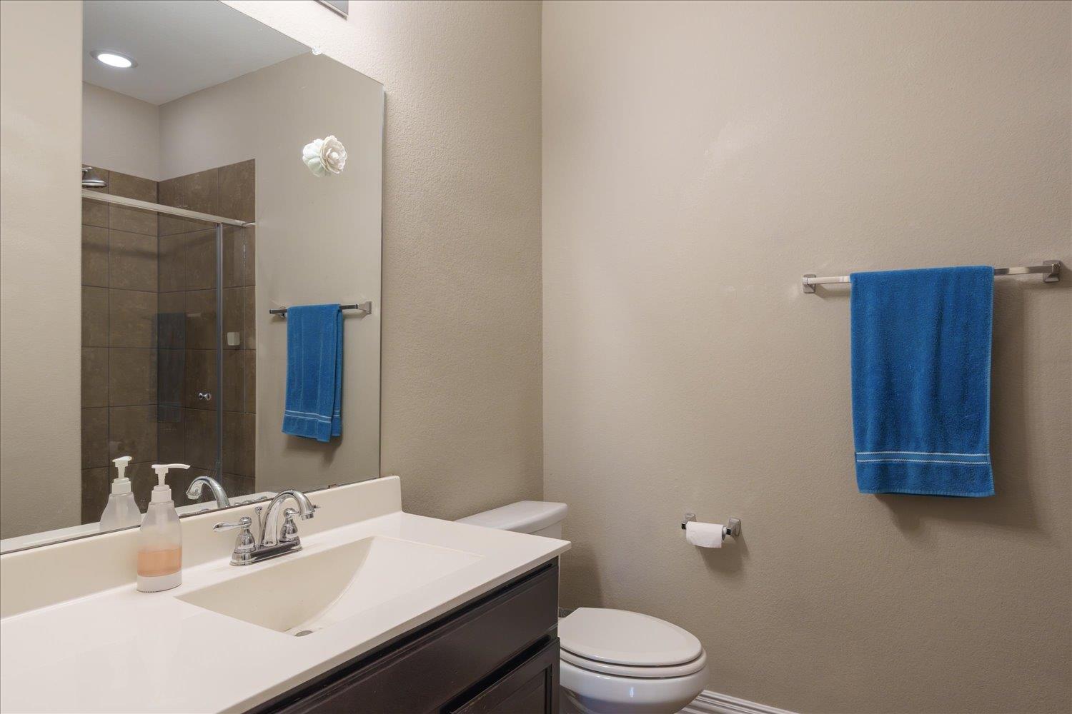 8093 Arezzo Dr Property Photo 24