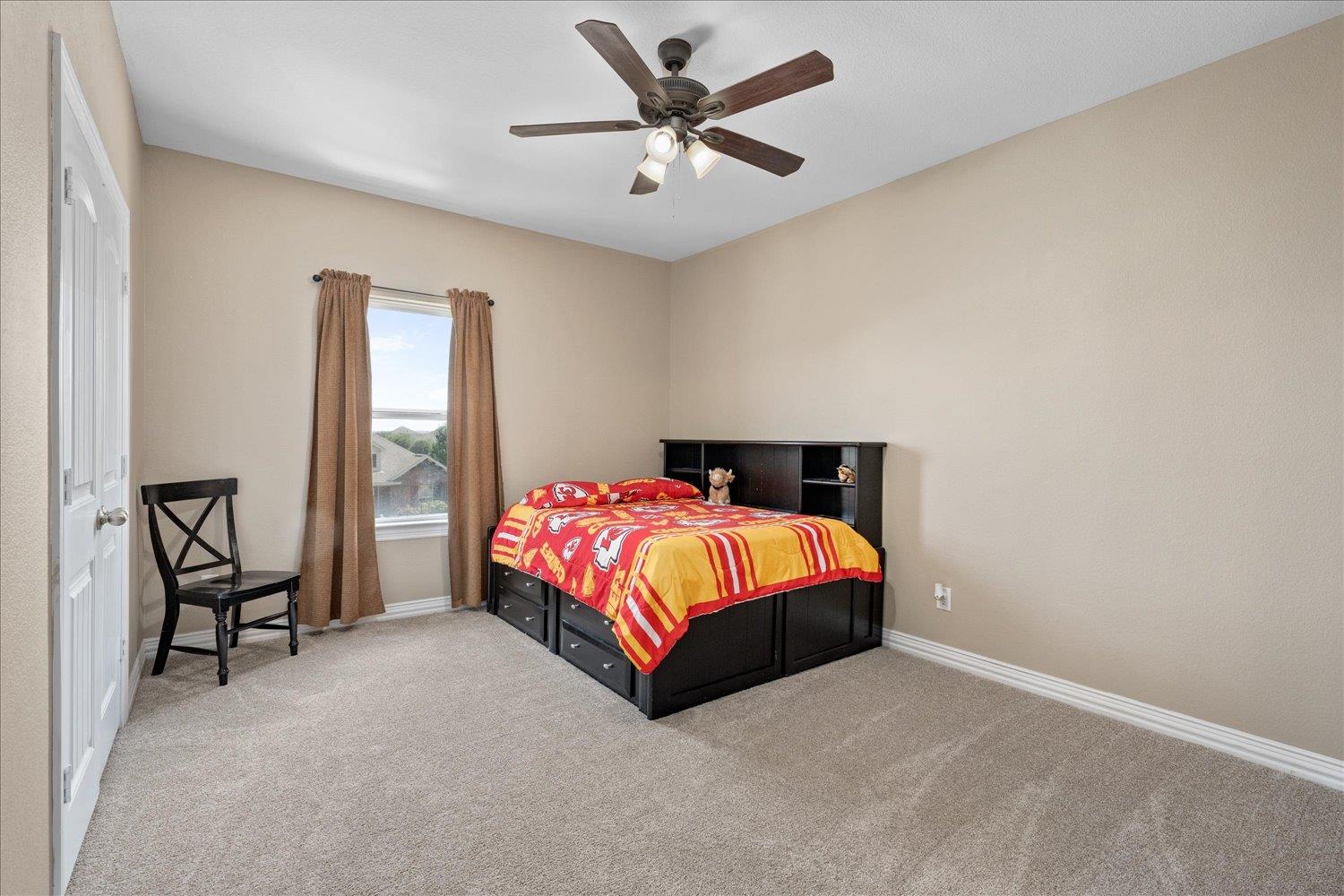 8093 Arezzo Dr Property Photo 25