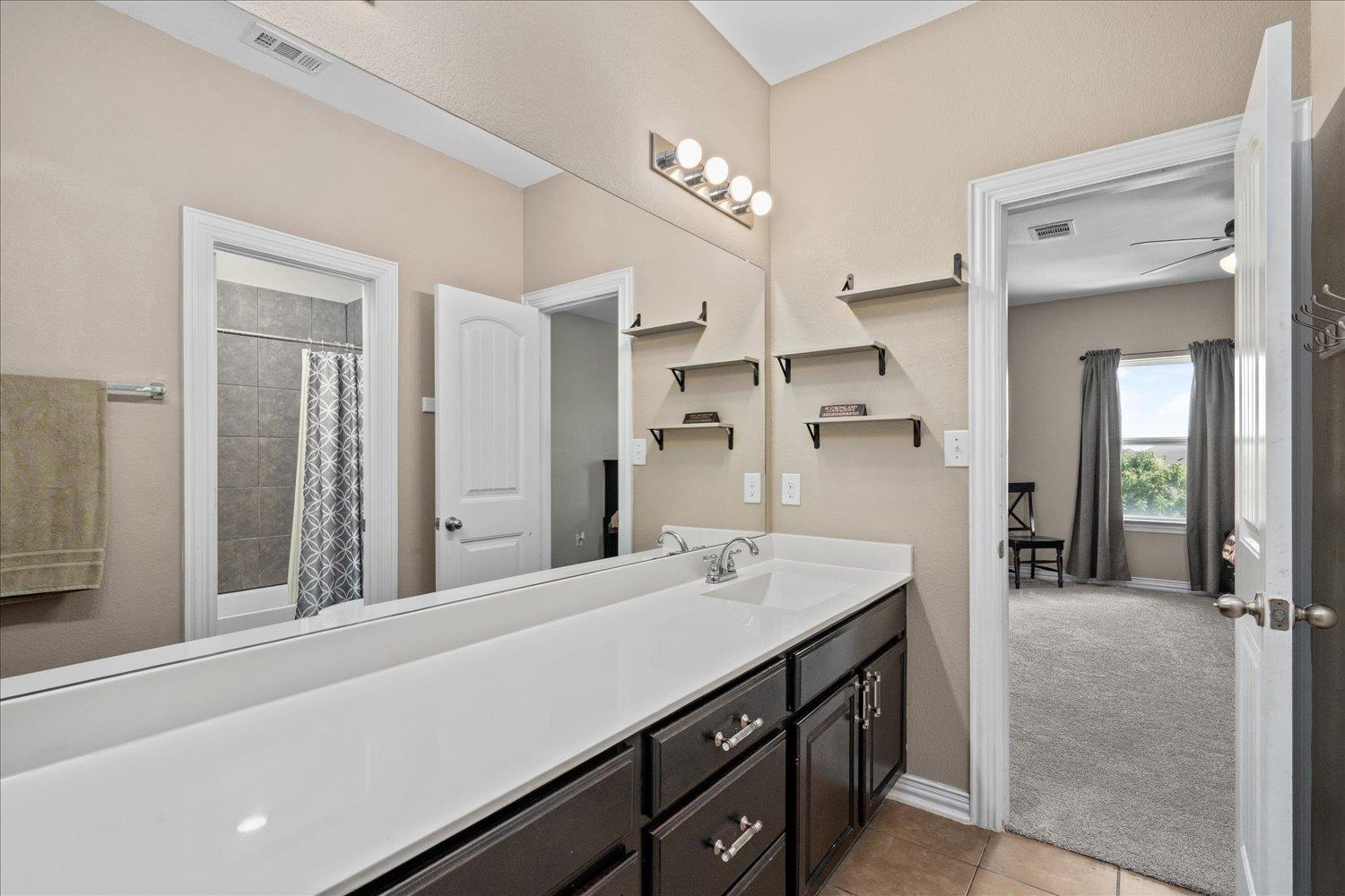 8093 Arezzo Dr Property Photo 26