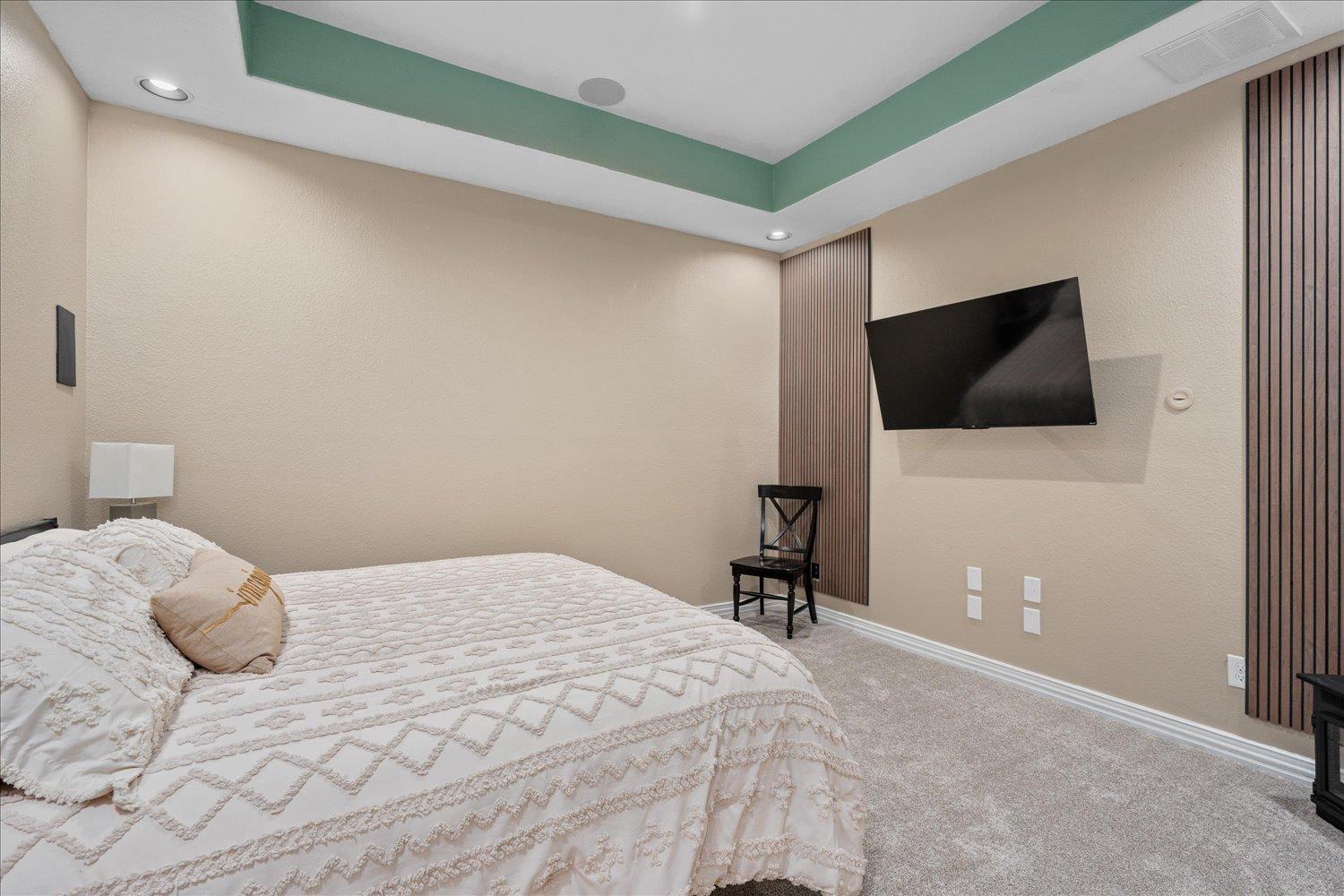 8093 Arezzo Dr Property Photo 27