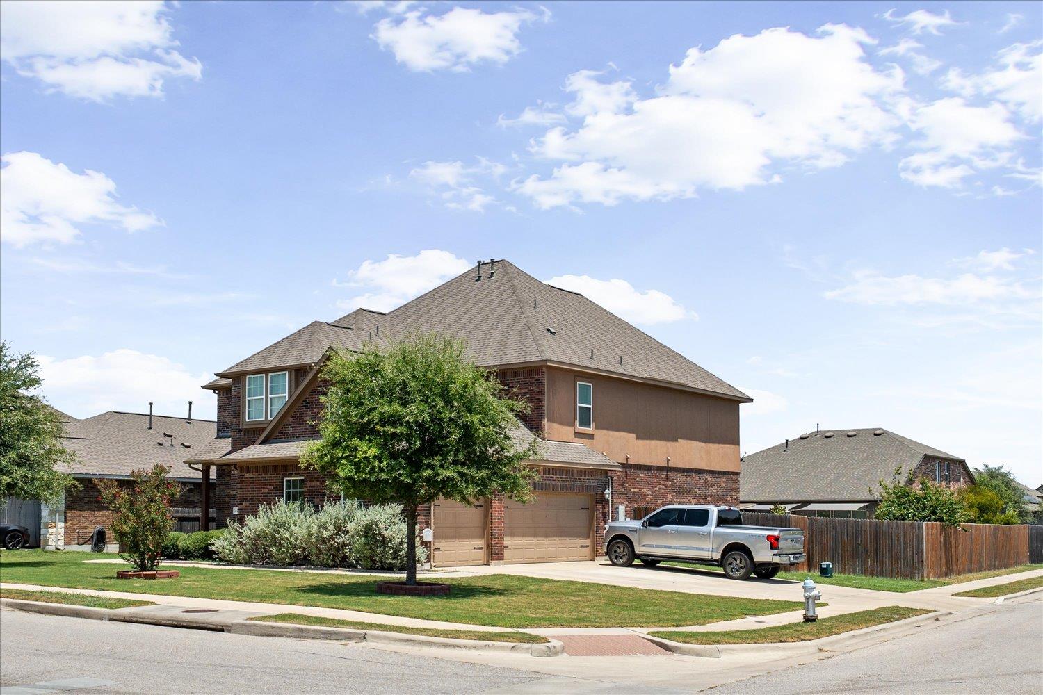 8093 Arezzo Dr Property Photo 33