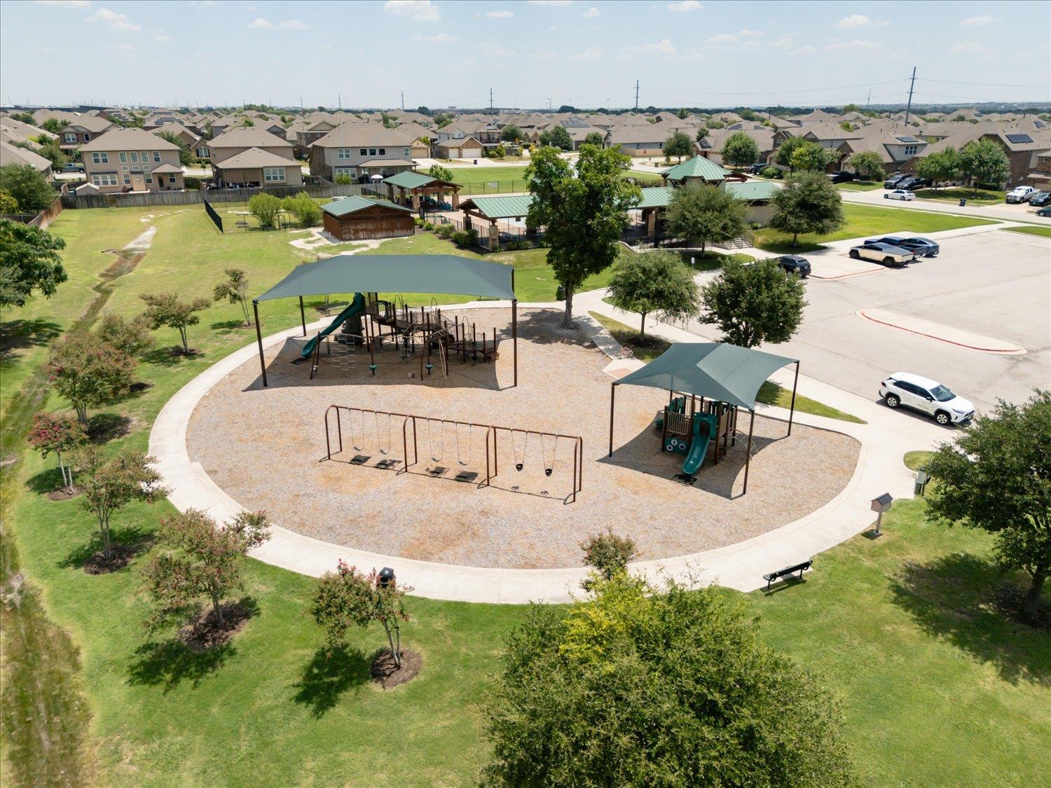 8093 Arezzo Dr Property Photo 35