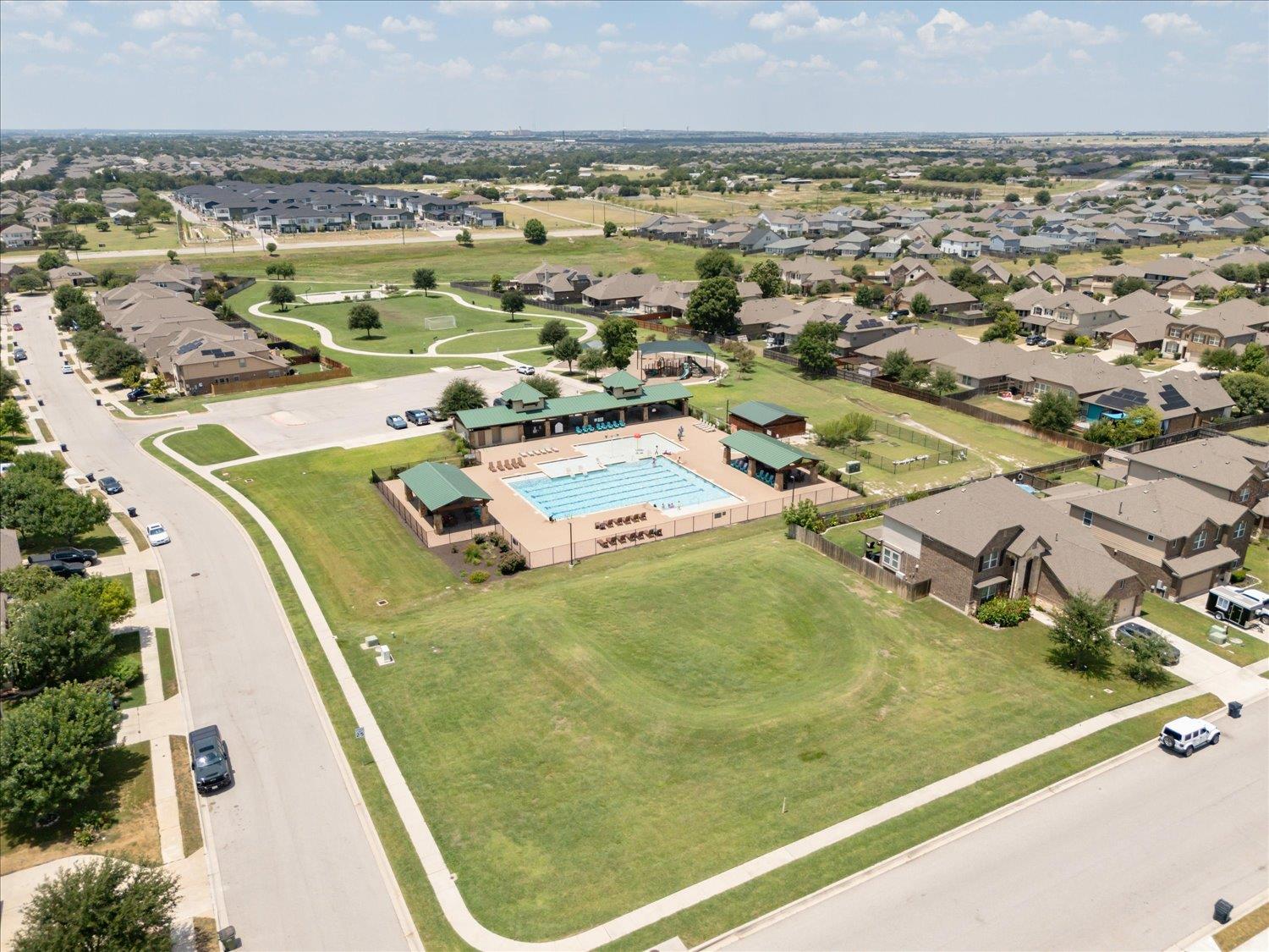 8093 Arezzo Dr Property Photo 38
