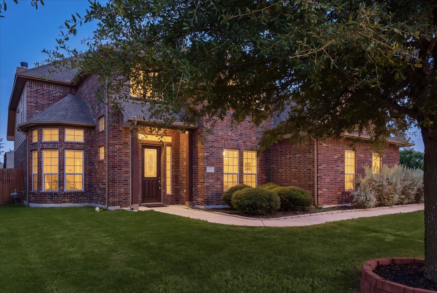 8093 Arezzo Dr Property Photo 39