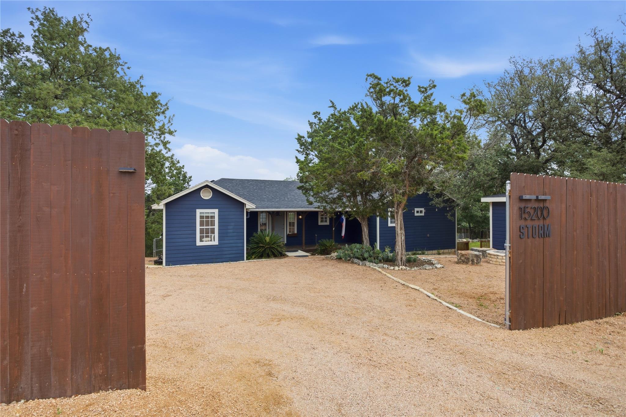 15200 Storm Dr Property Photo 3