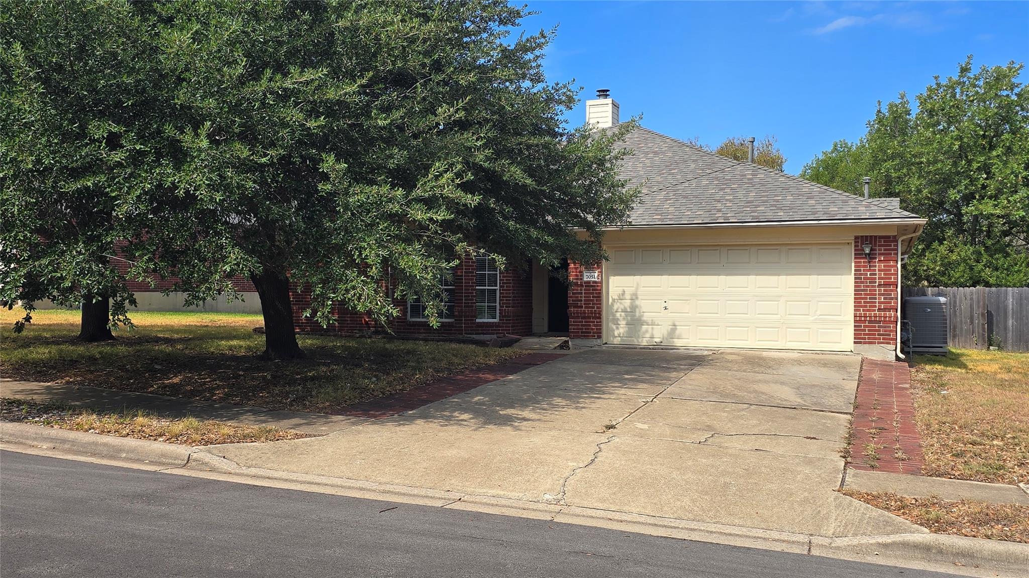 7051 Thistle Hill Way Property Photo 1