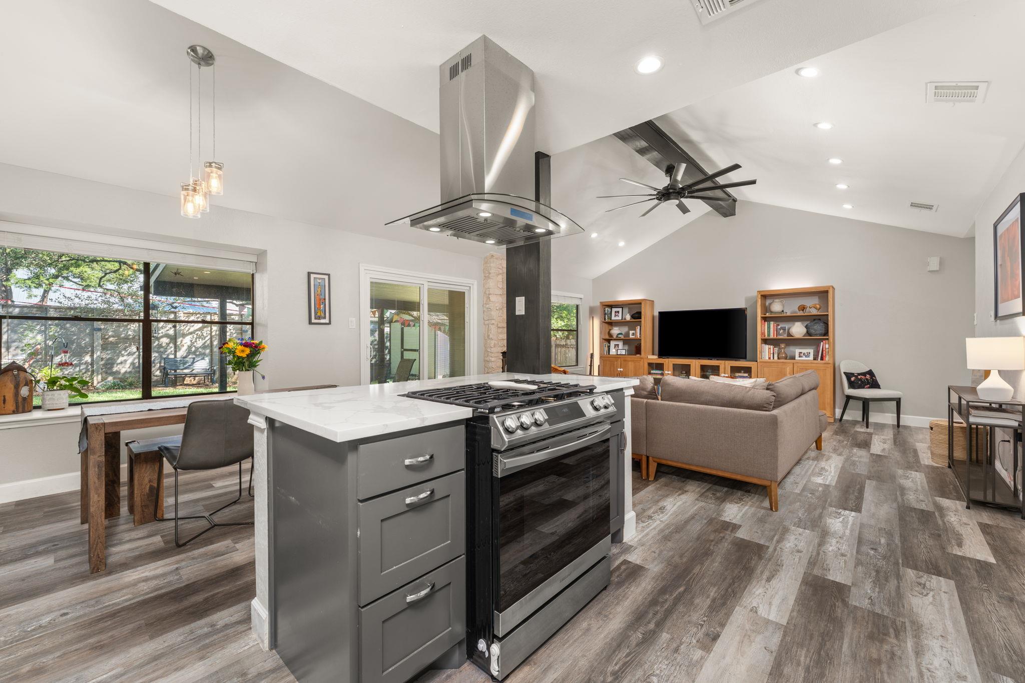 12703 Timberside Dr Property Photo 11