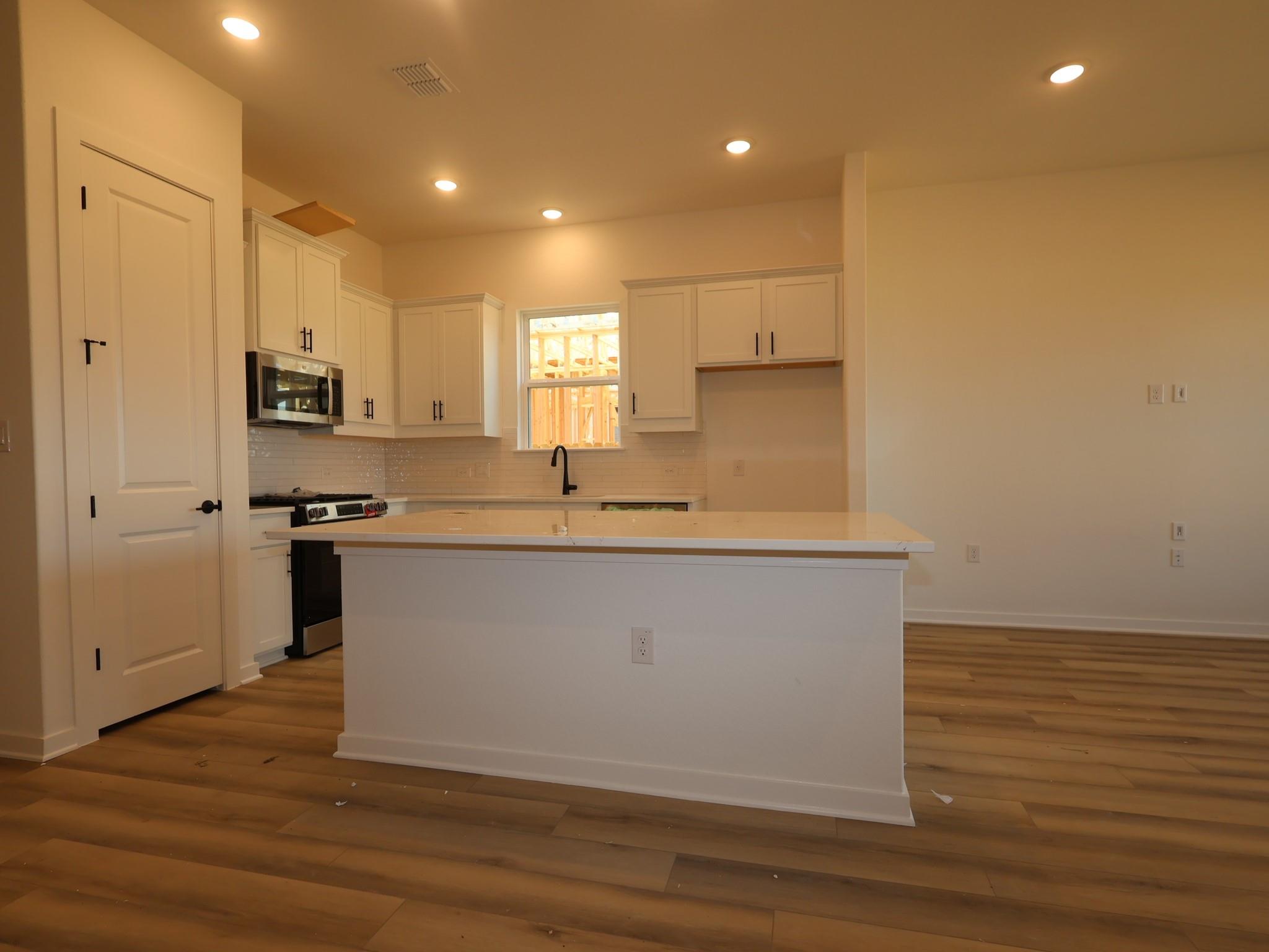 13212 Keefer Dr Property Photo 5