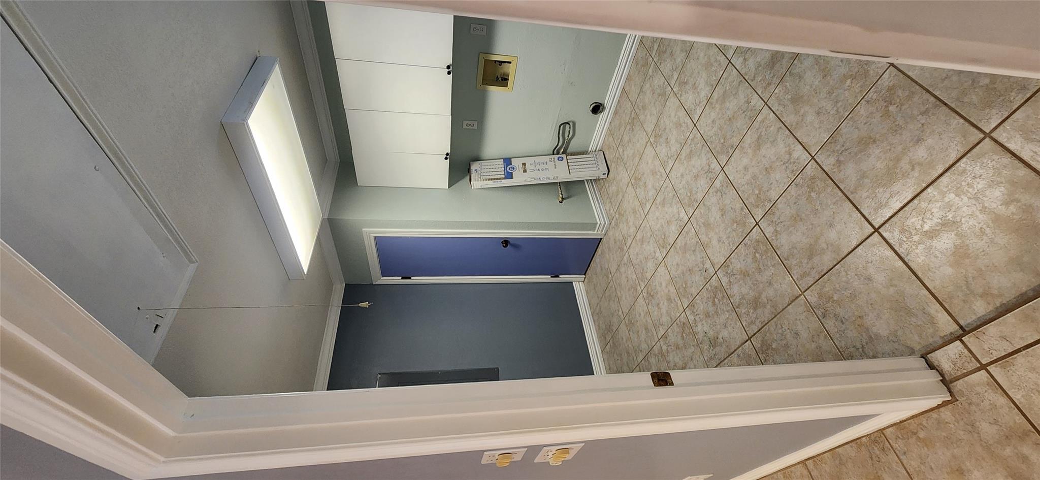 302 Julie St Property Photo 9