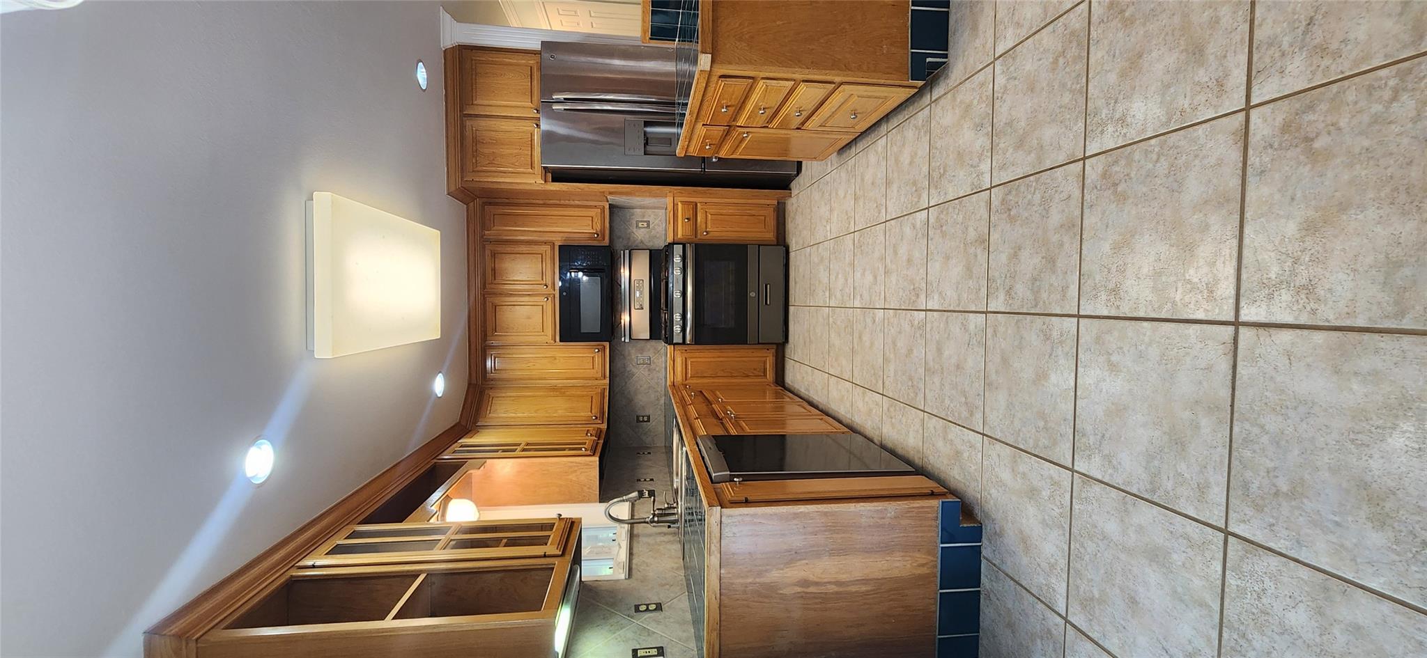 302 Julie St Property Photo 15