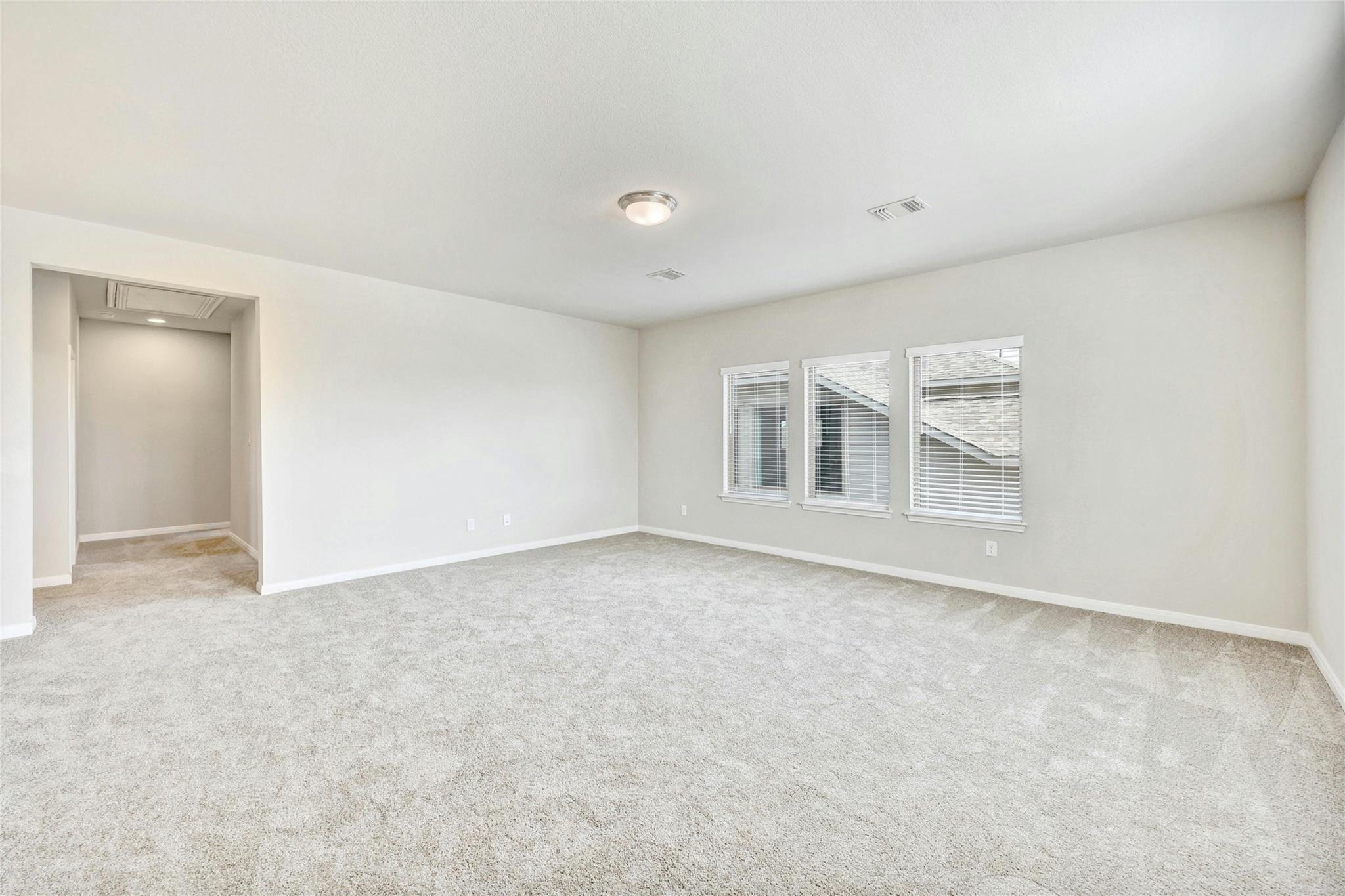 105 Danielson St Property Photo 23