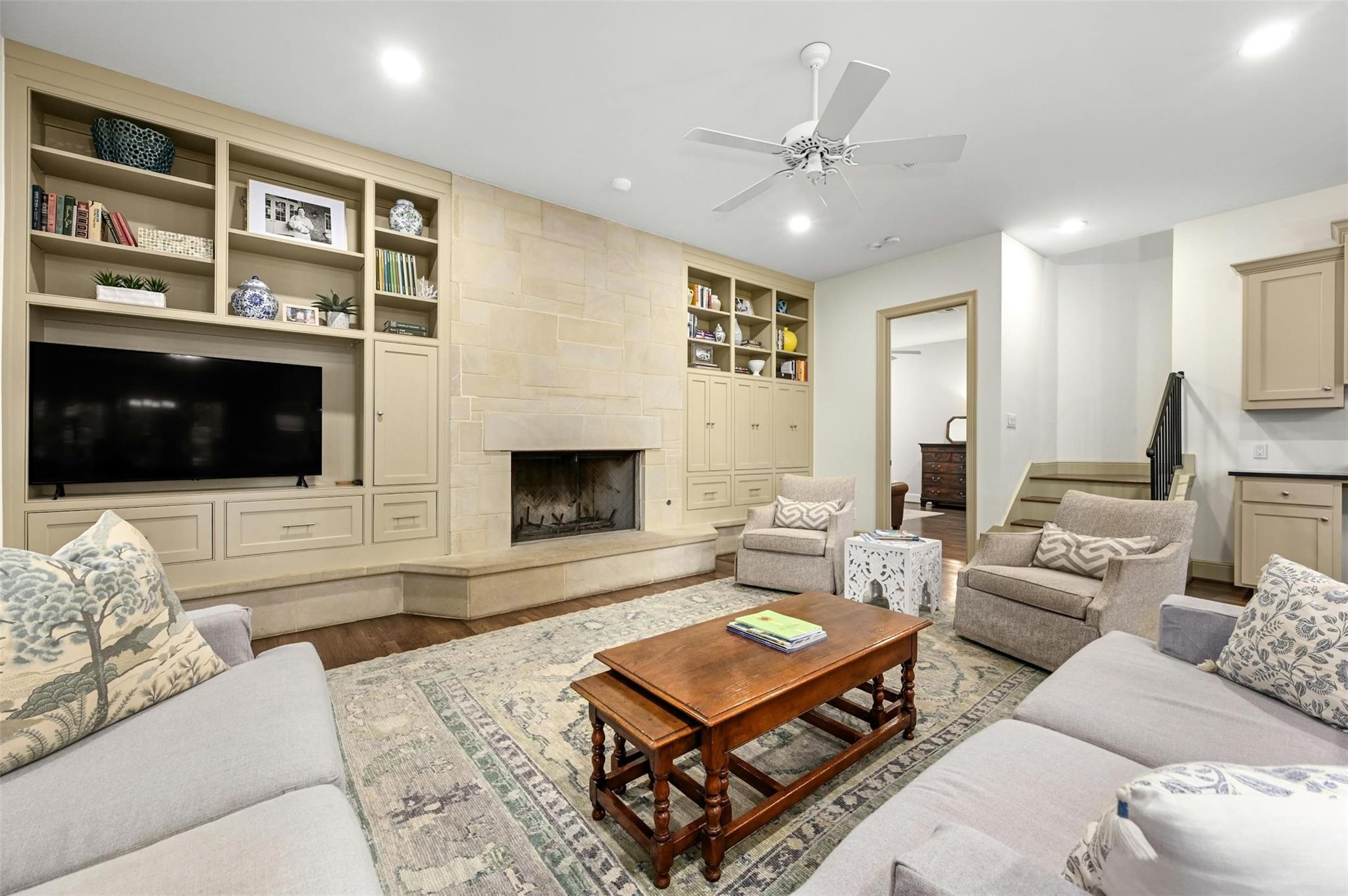 14 Margranita Cres Property Photo 8