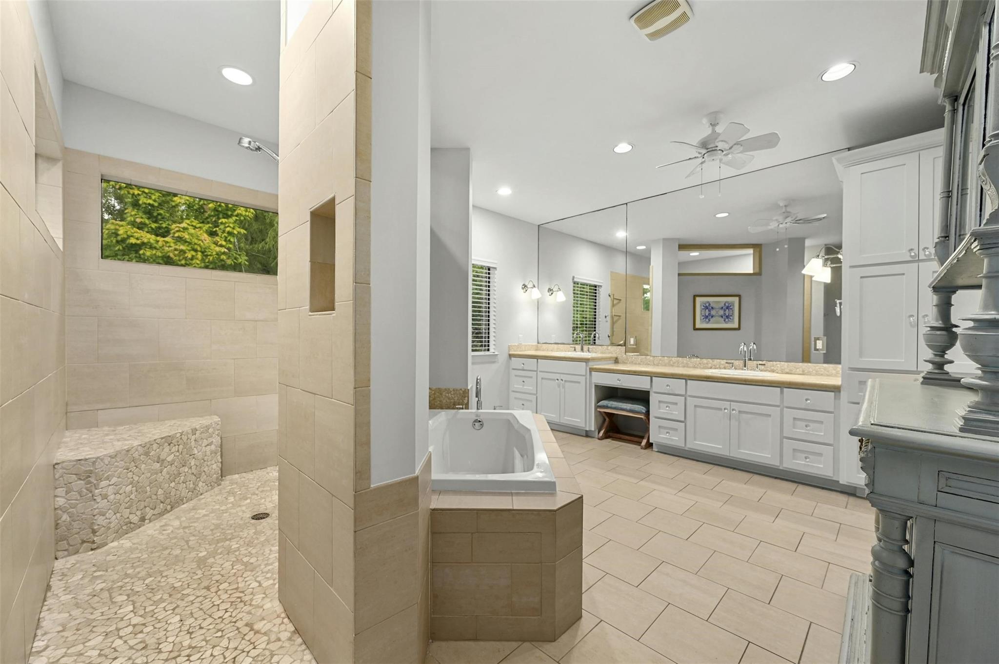 14 Margranita Cres Property Photo 16