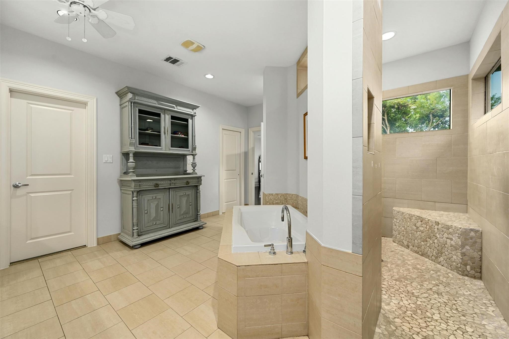 14 Margranita Cres Property Photo 18