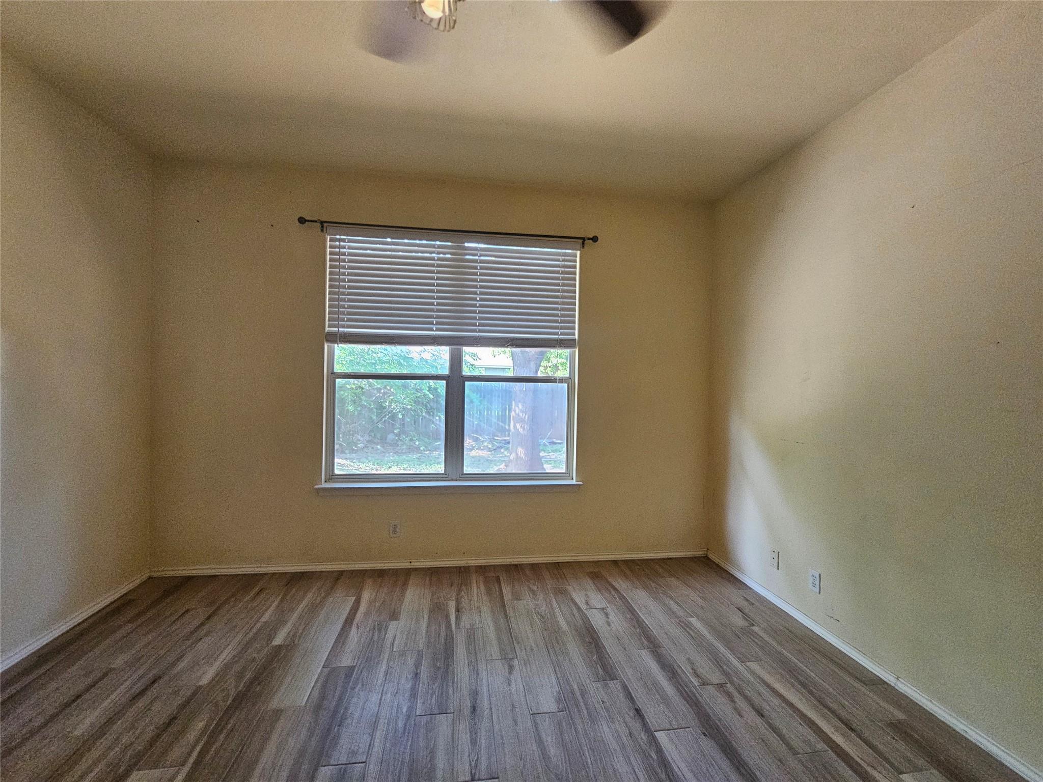 8506 Hillrock Dr Property Photo 5