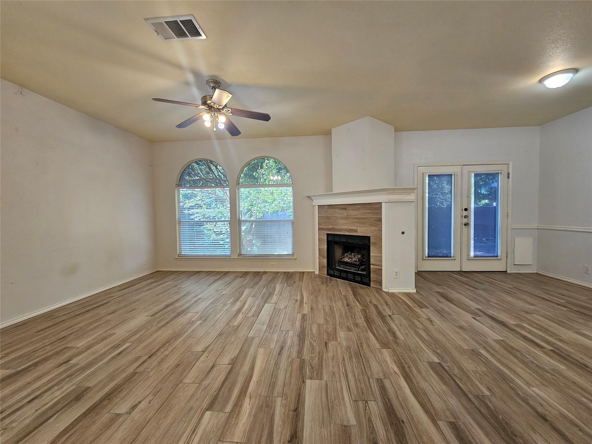 8506 Hillrock Dr Property Photo 8