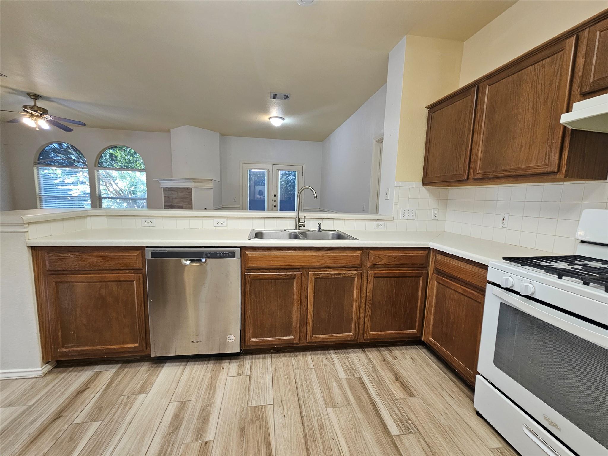 8506 Hillrock Dr Property Photo 13