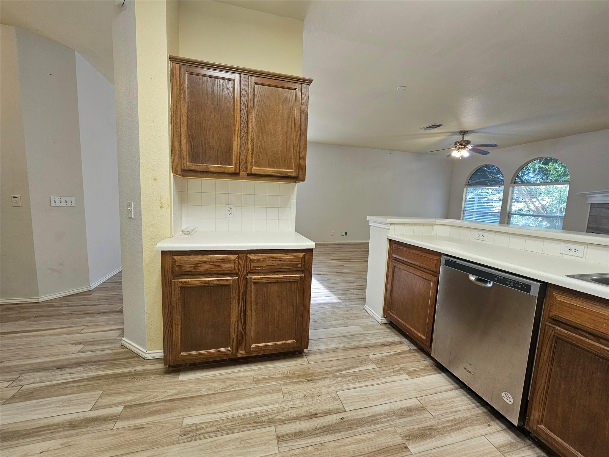 8506 Hillrock Dr Property Photo 14