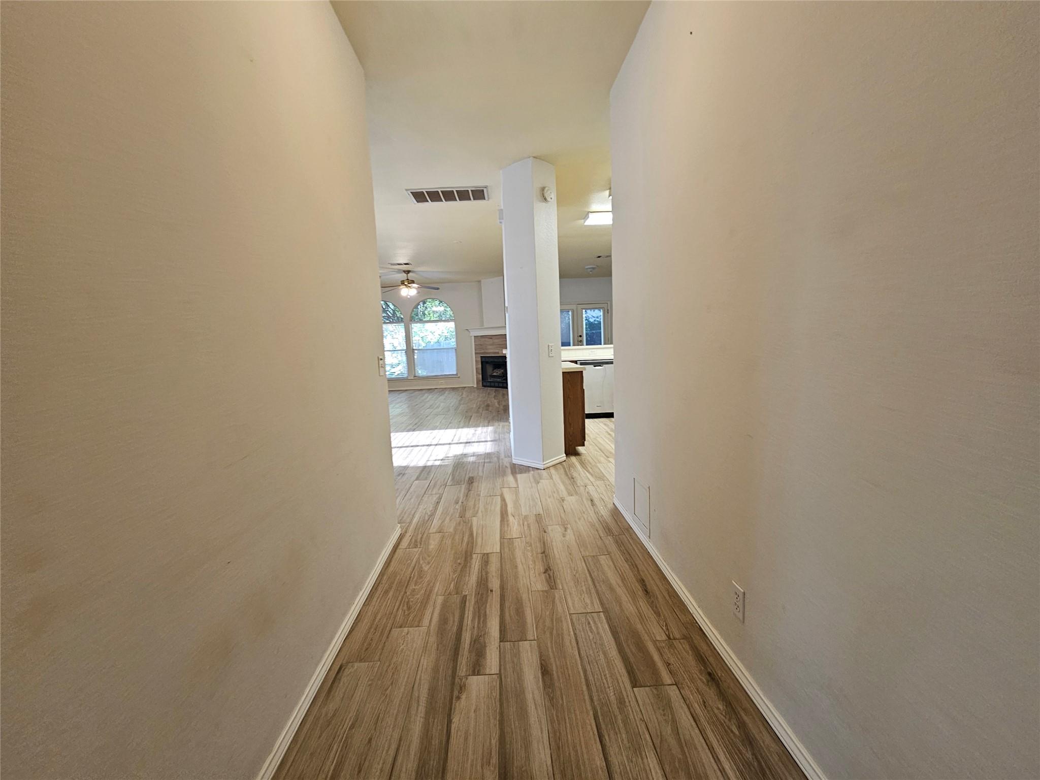 8506 Hillrock Dr Property Photo 17