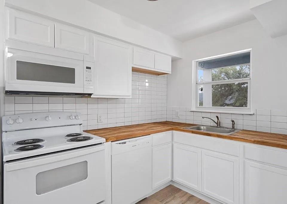 1302 S Quinlan Park Rd Property Photo 14