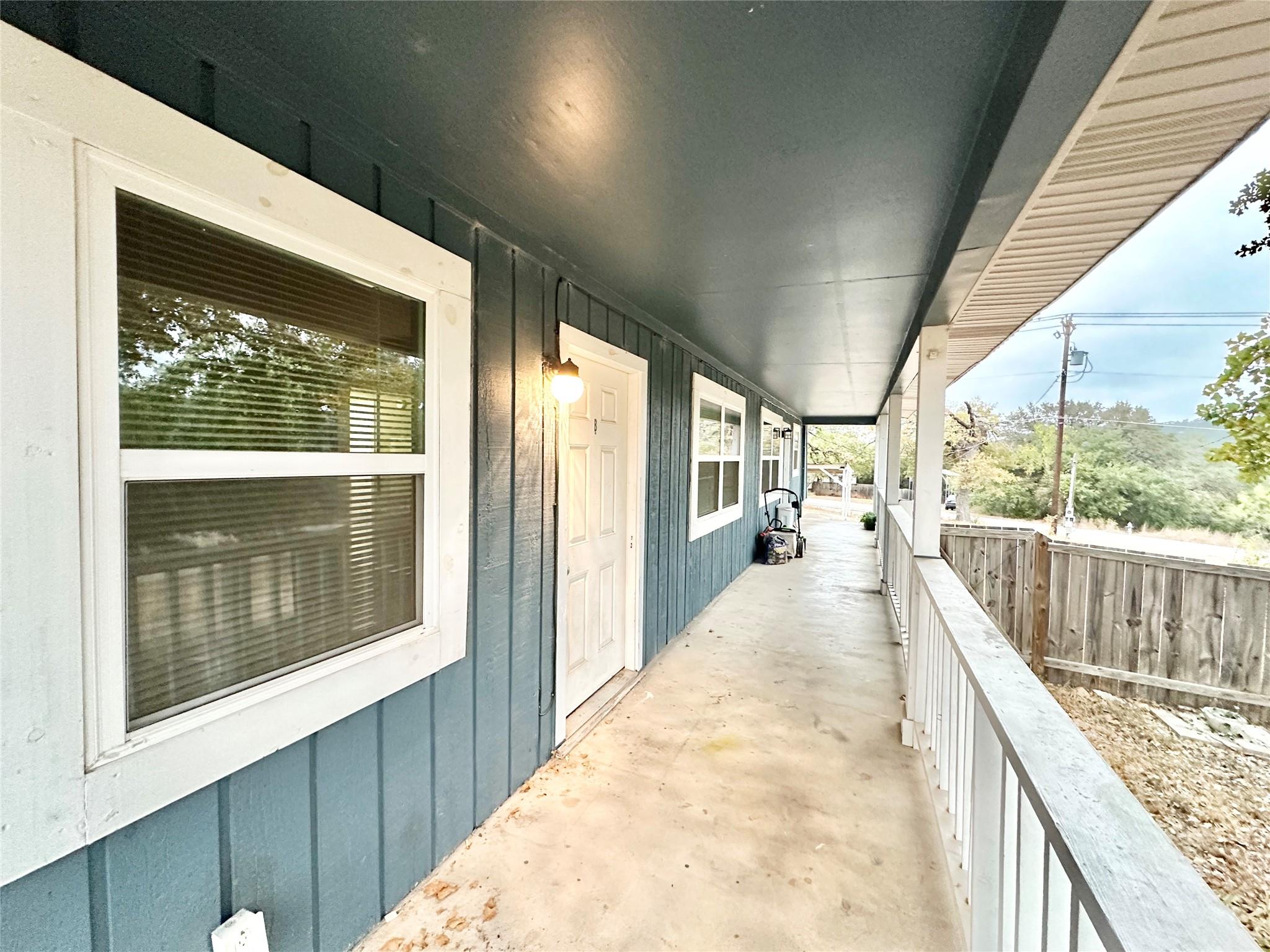 1302 S Quinlan Park Rd Property Photo 22