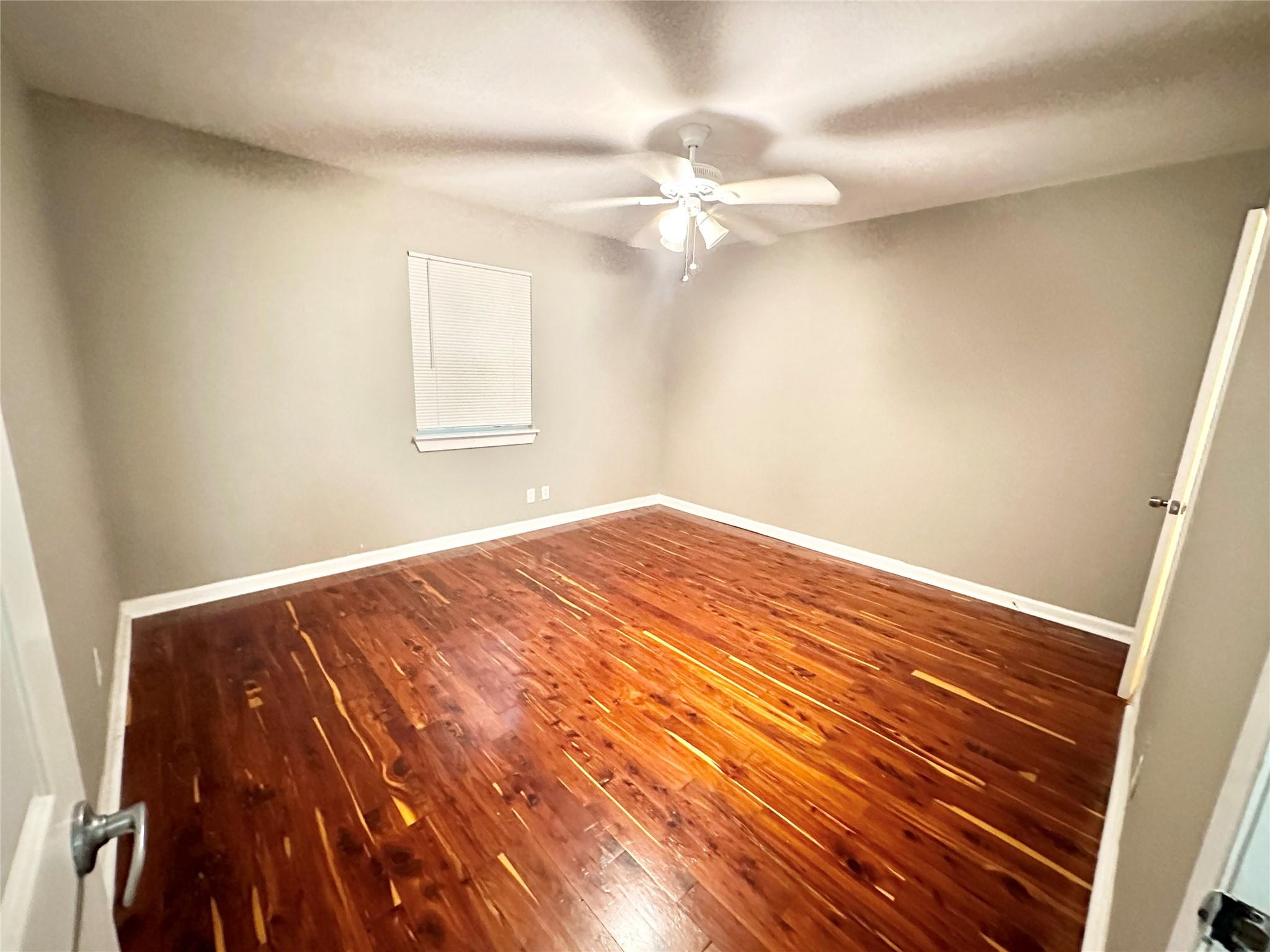 1302 S Quinlan Park Rd Property Photo 31