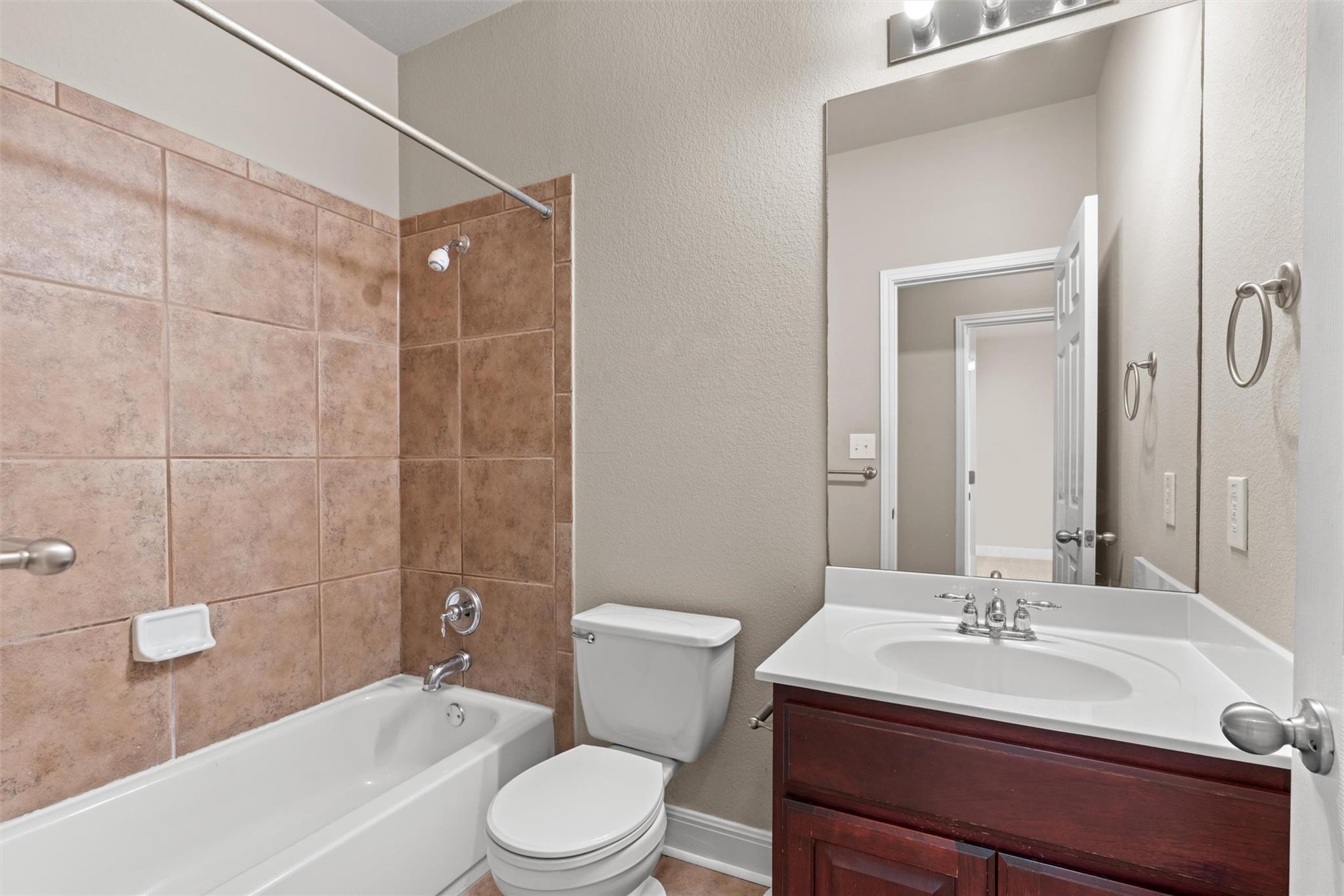 10521 Roy Butler Dr Property Photo 32
