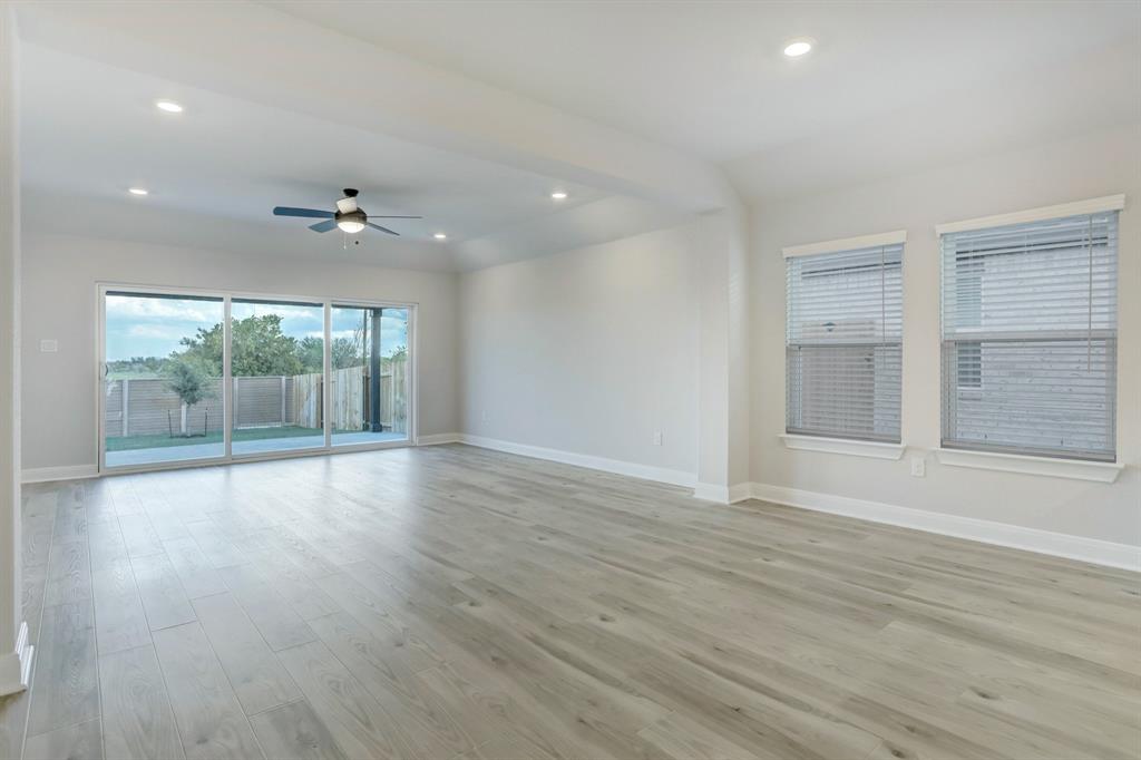 204 Lt John Decker Dr Property Photo 5