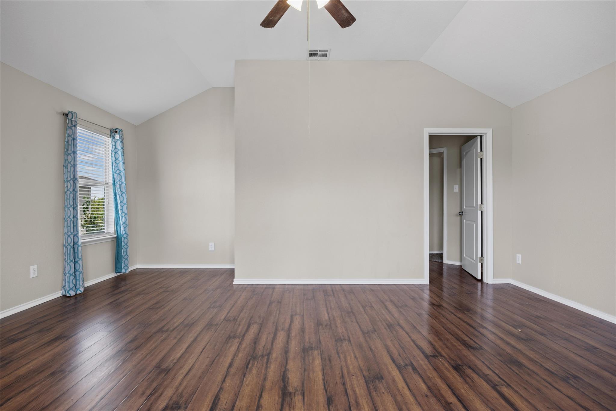 20521 Farm Pond Ln Property Photo 20
