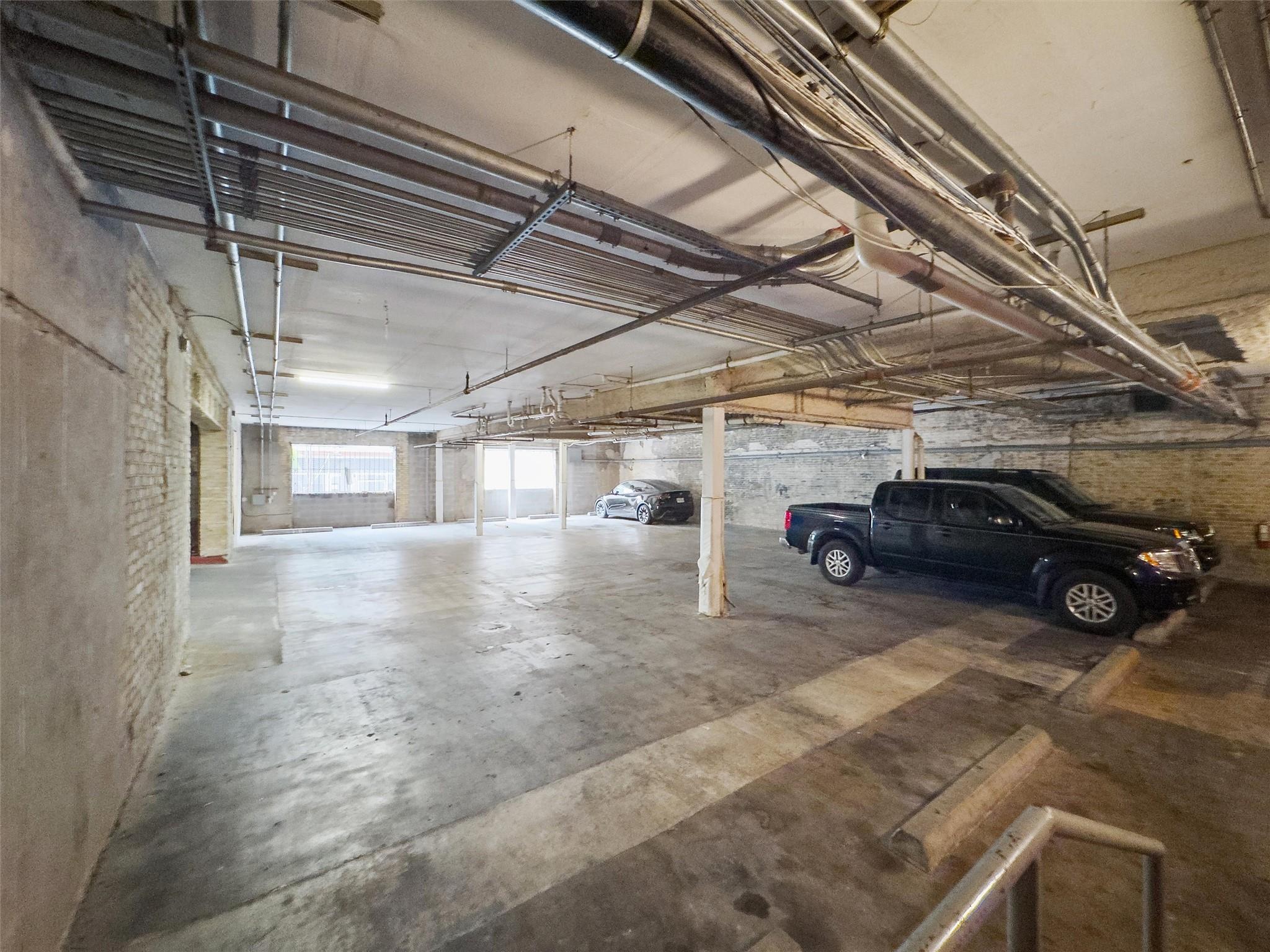 411 Brazos St #224 Property Photo 20