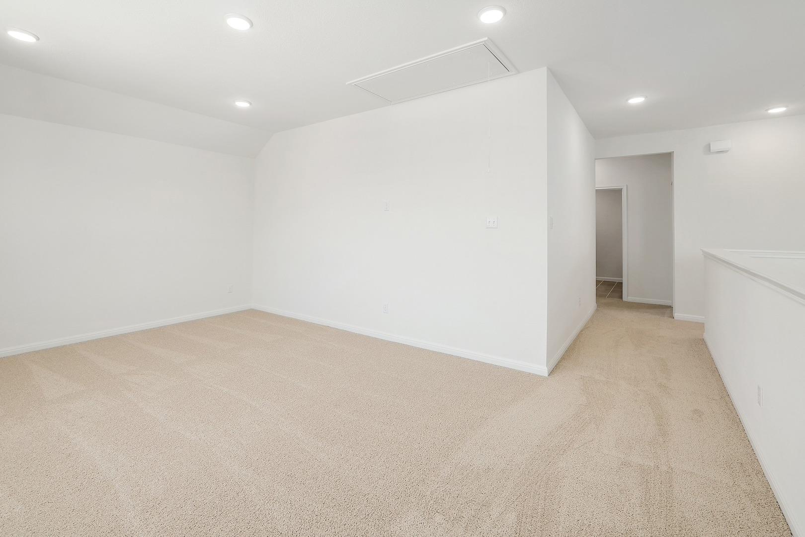 210 Hornet St Property Photo 24