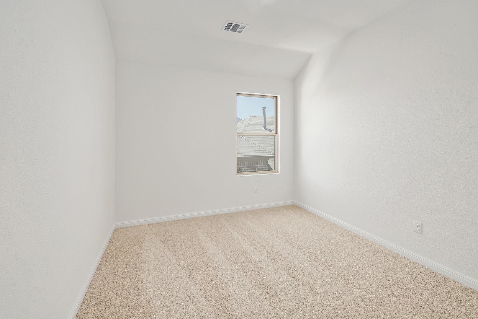 210 Hornet St Property Photo 32