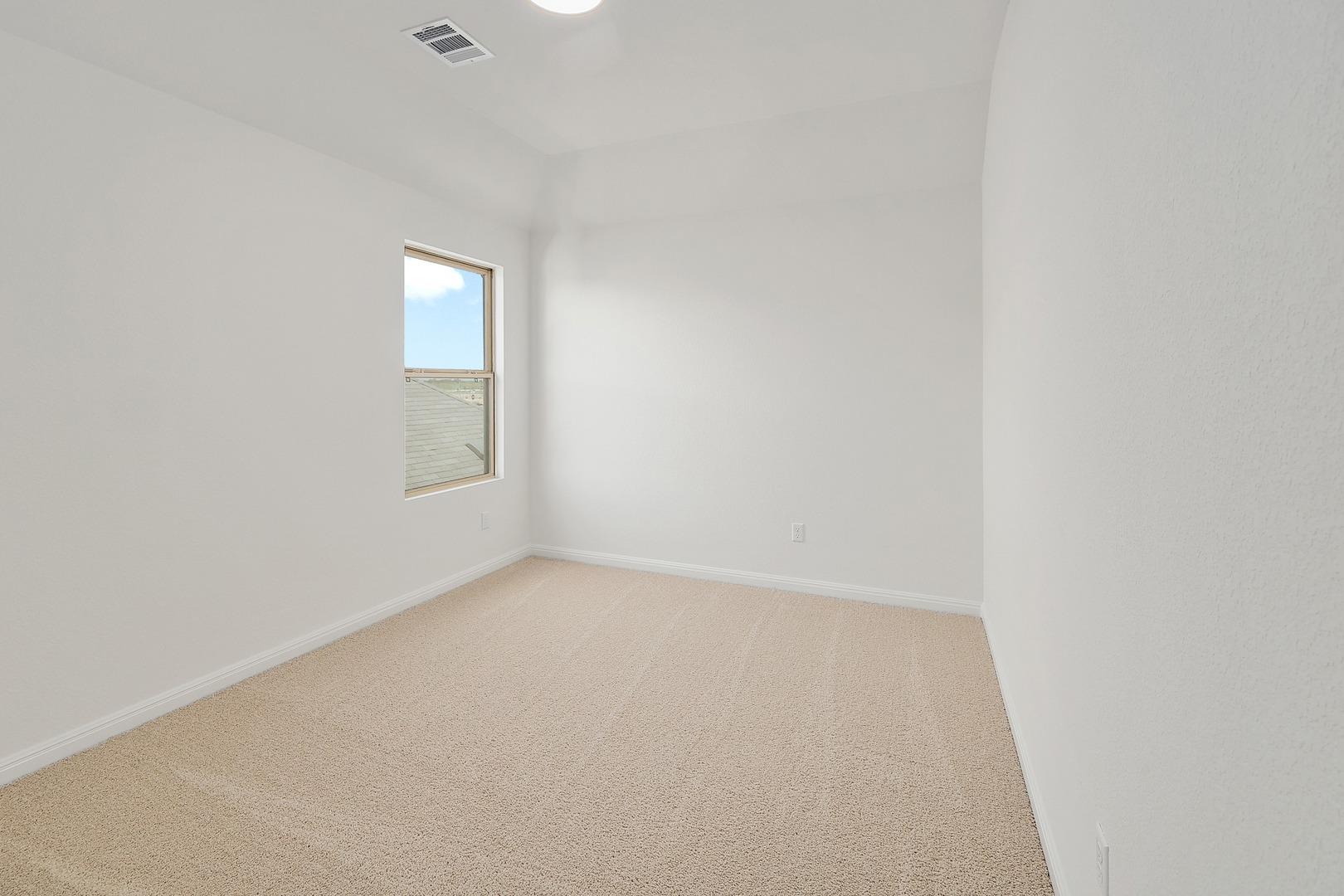 210 Hornet St Property Photo 34