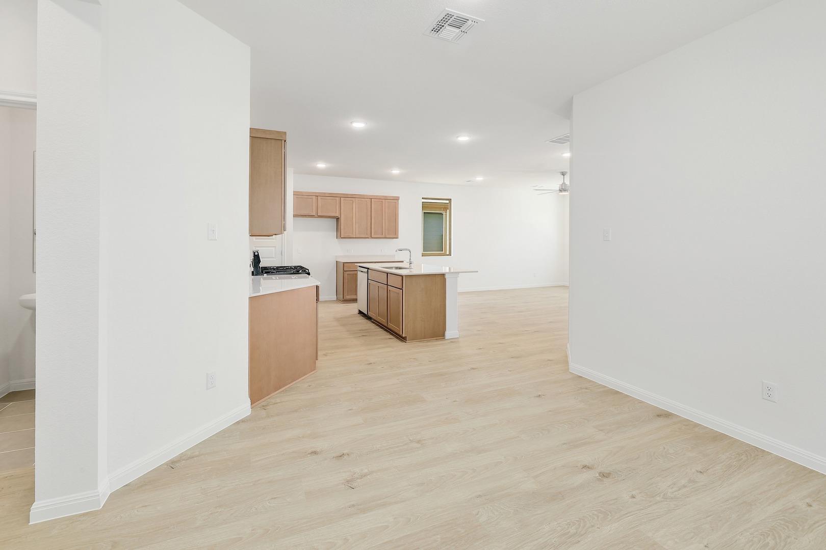210 Hornet St Property Photo 64