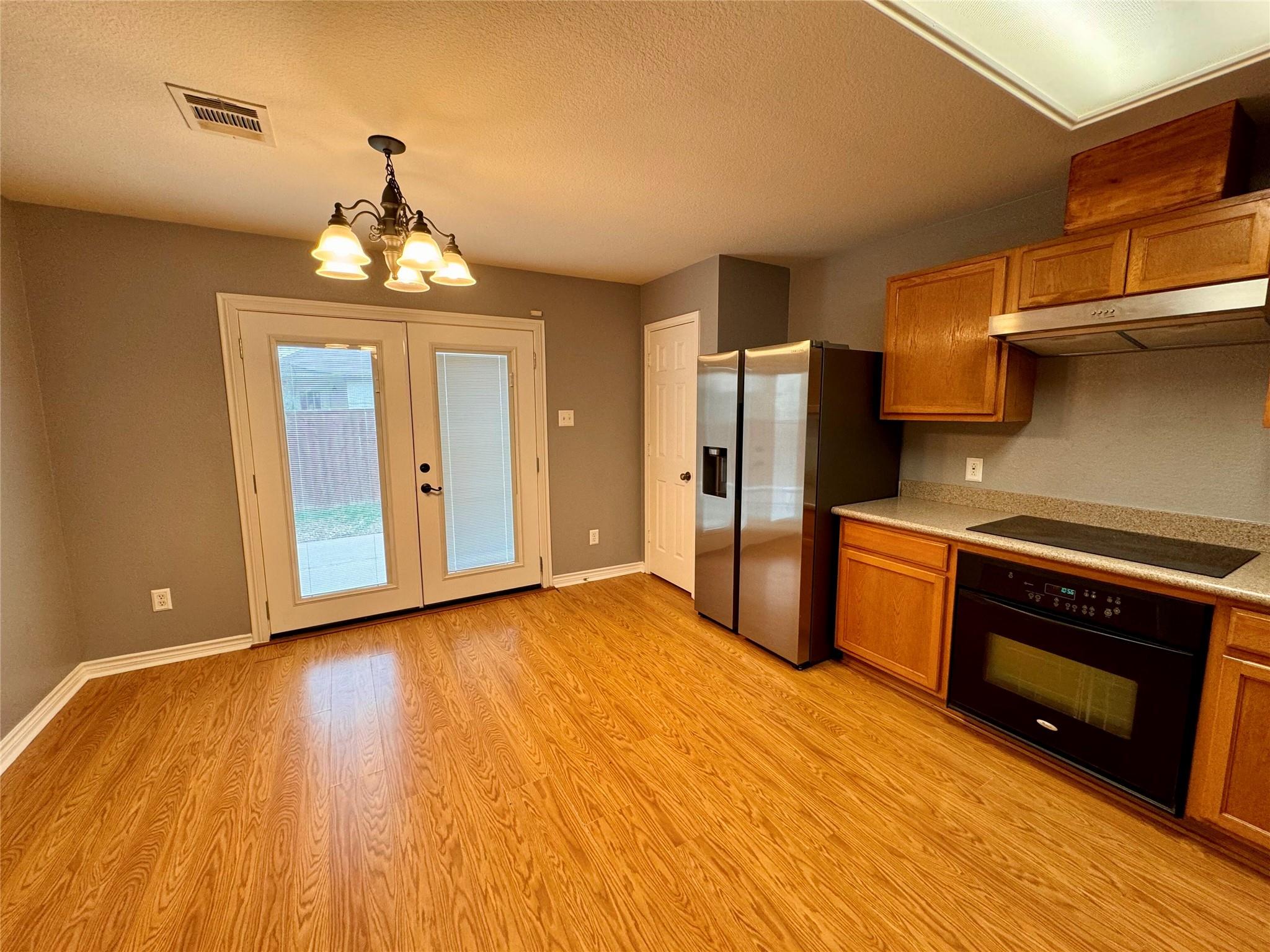 1592141 Property Photo 5