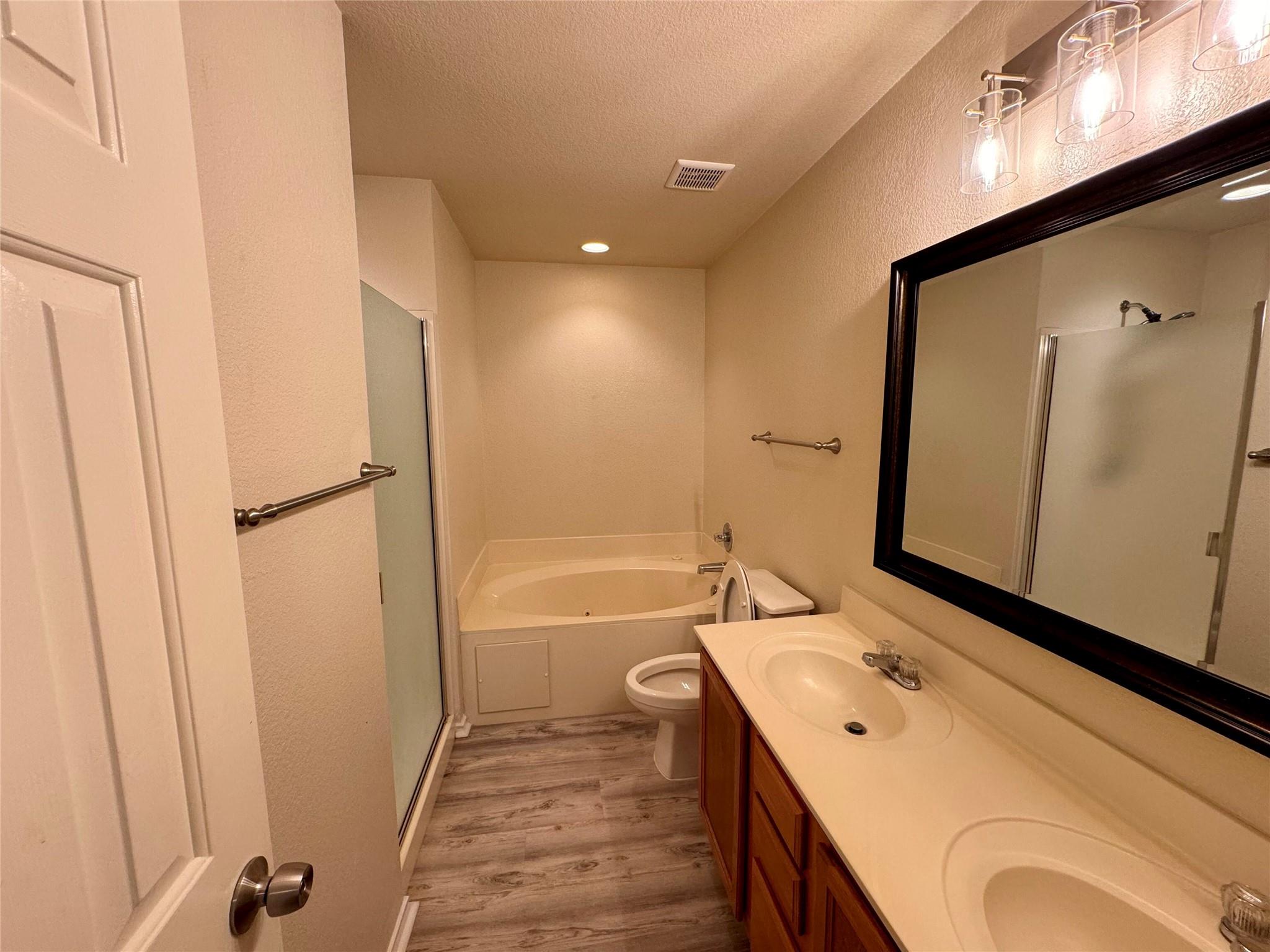 1592141 Property Photo 10