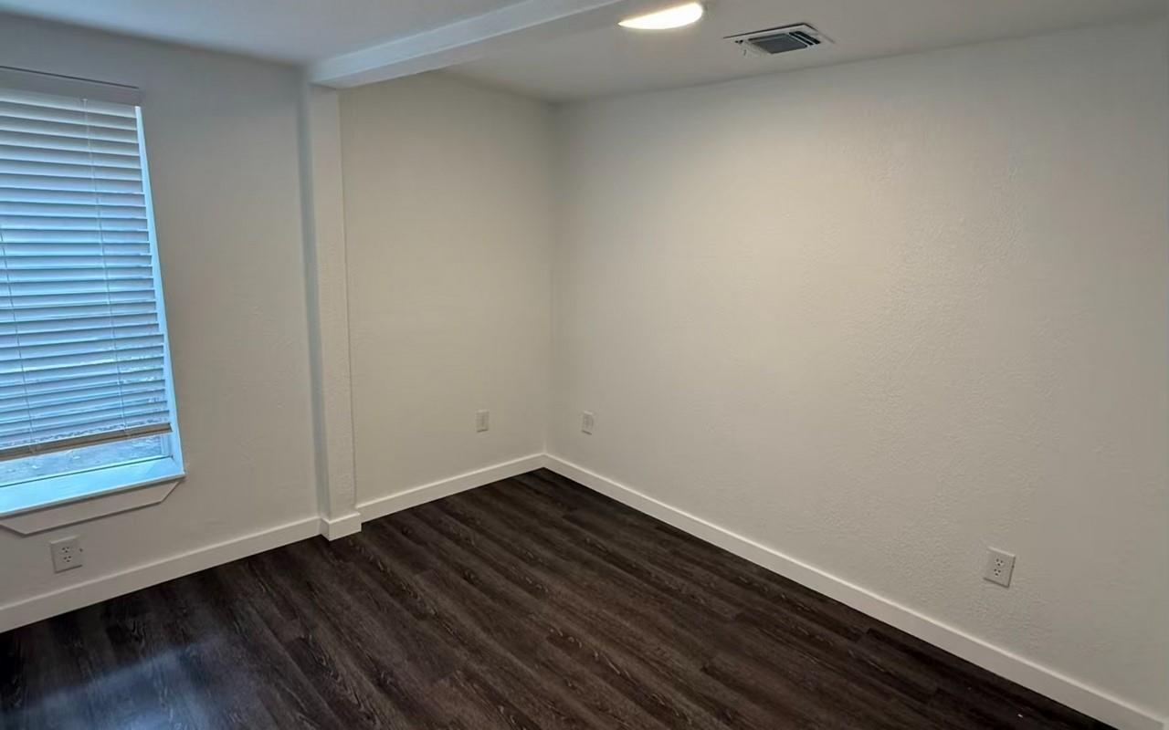 14802 Arrowhead Dr Property Photo 9