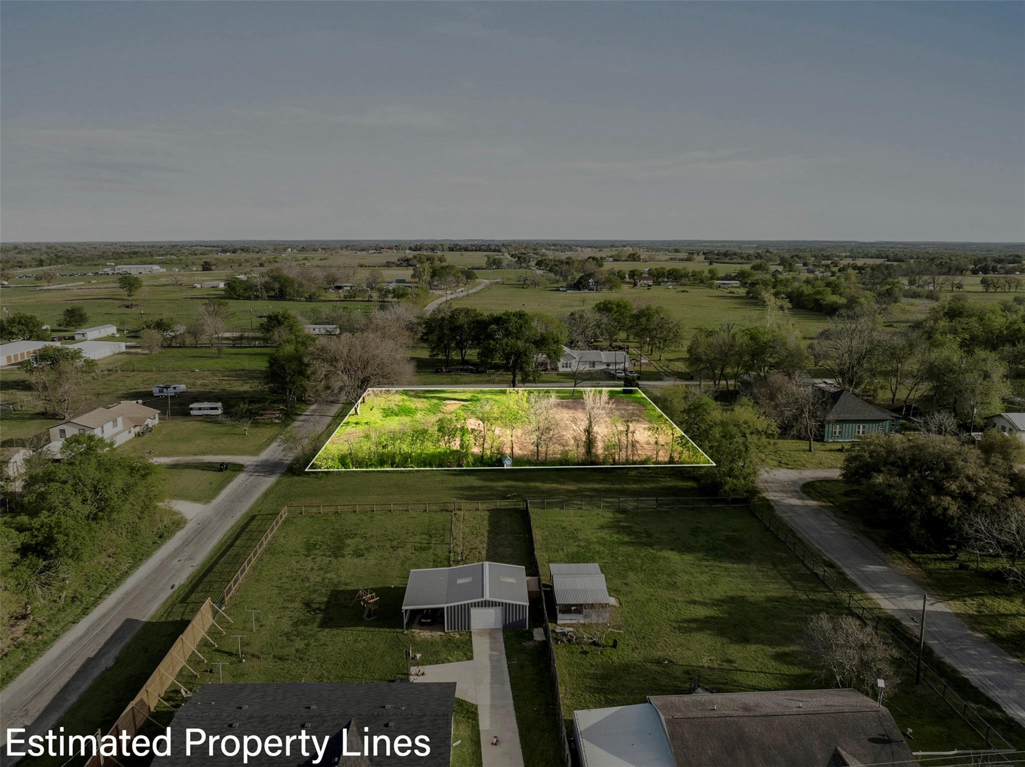 320 Douglas St #2 Property Photo 4